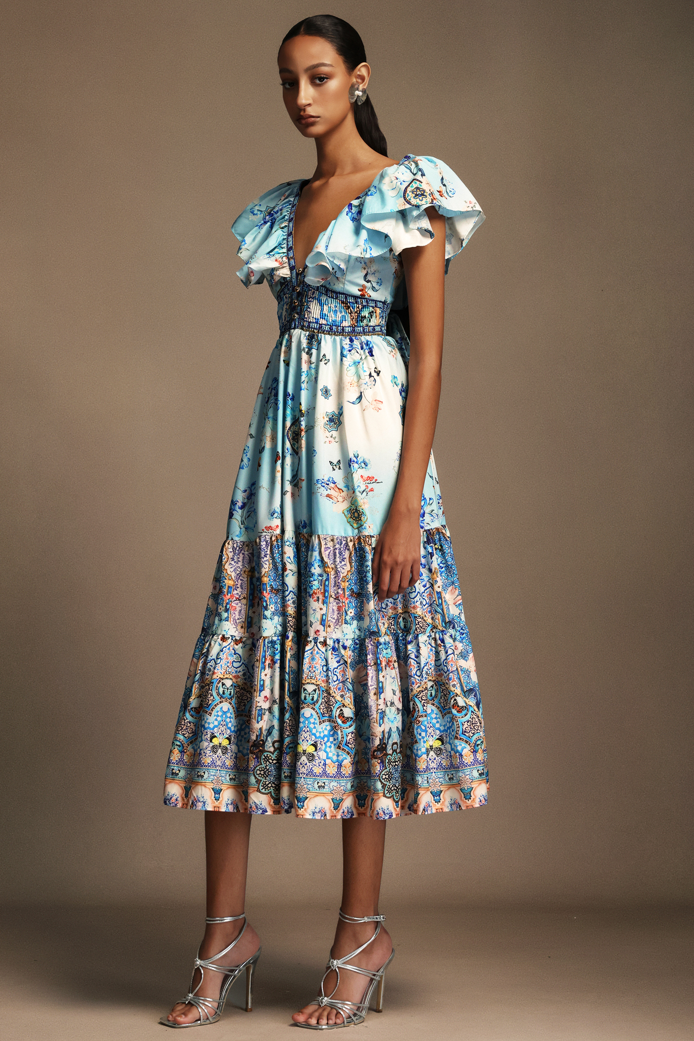 Quinny Sleeveless V-Neck Backless Printed Midi Dress