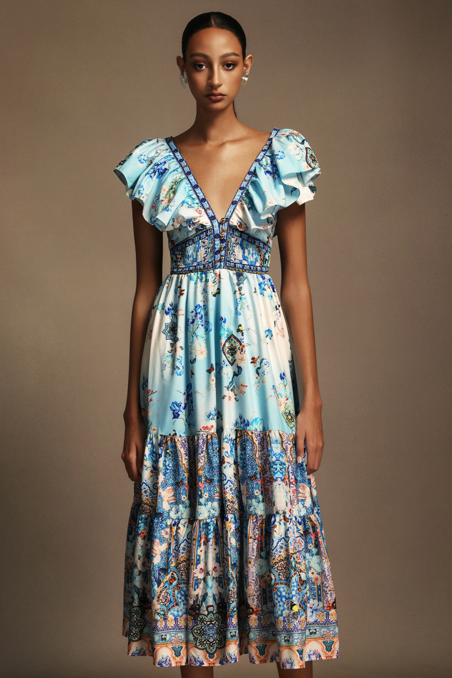 Quinny Sleeveless V-Neck Backless Printed Midi Dress