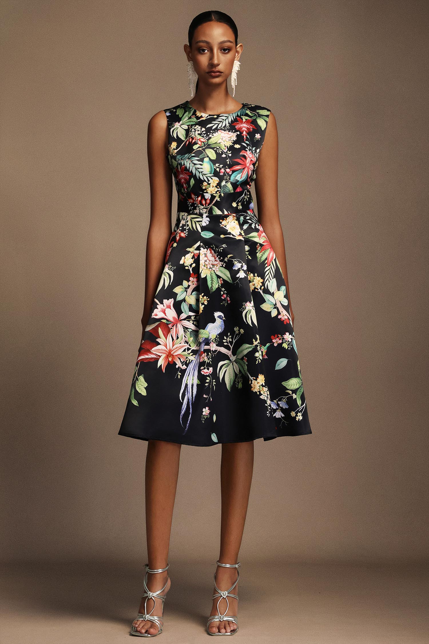Eyola Sleeveless Floral Printed Midi Dress