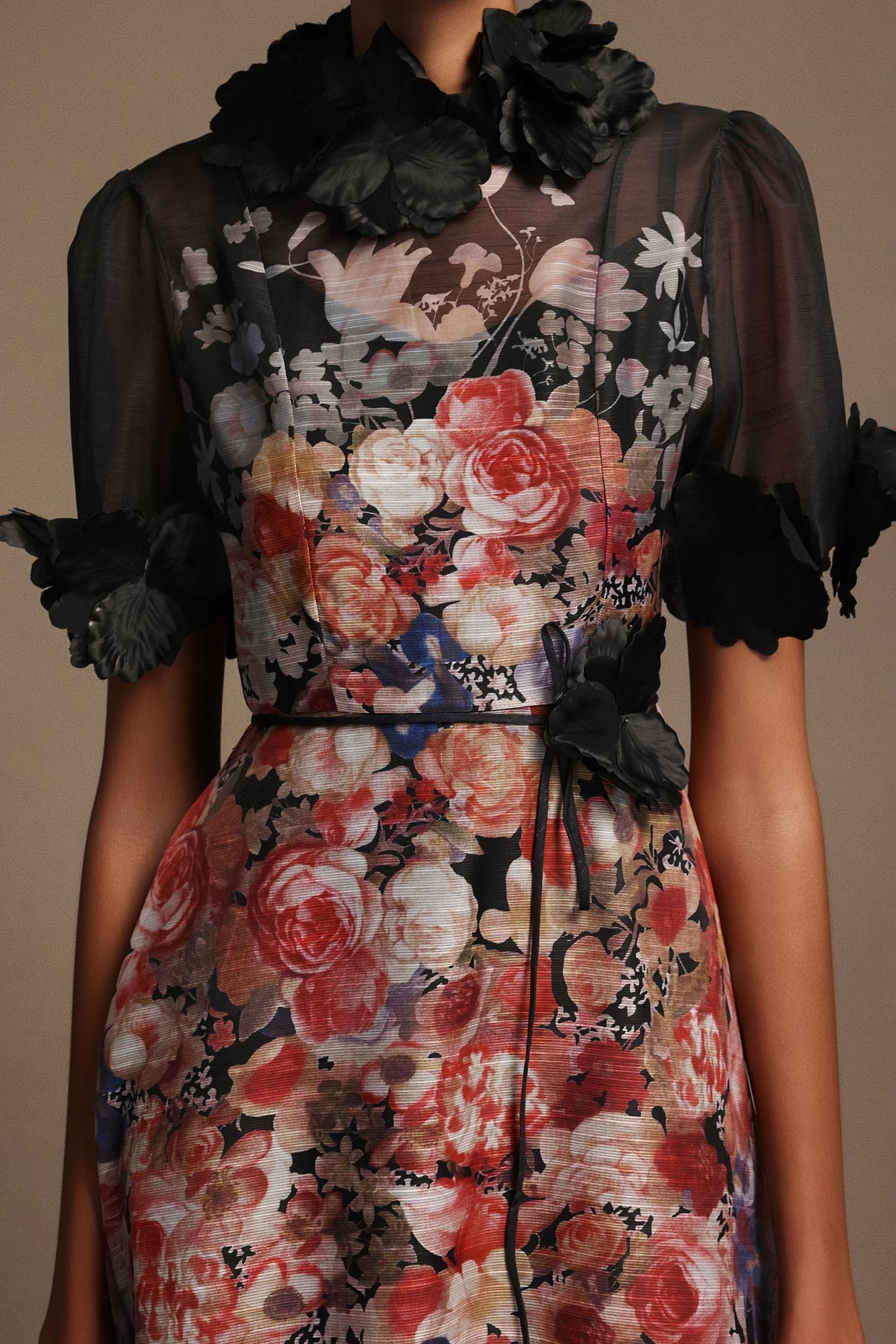 Haliya Short Sleeves Flowers Printed Midi Dress