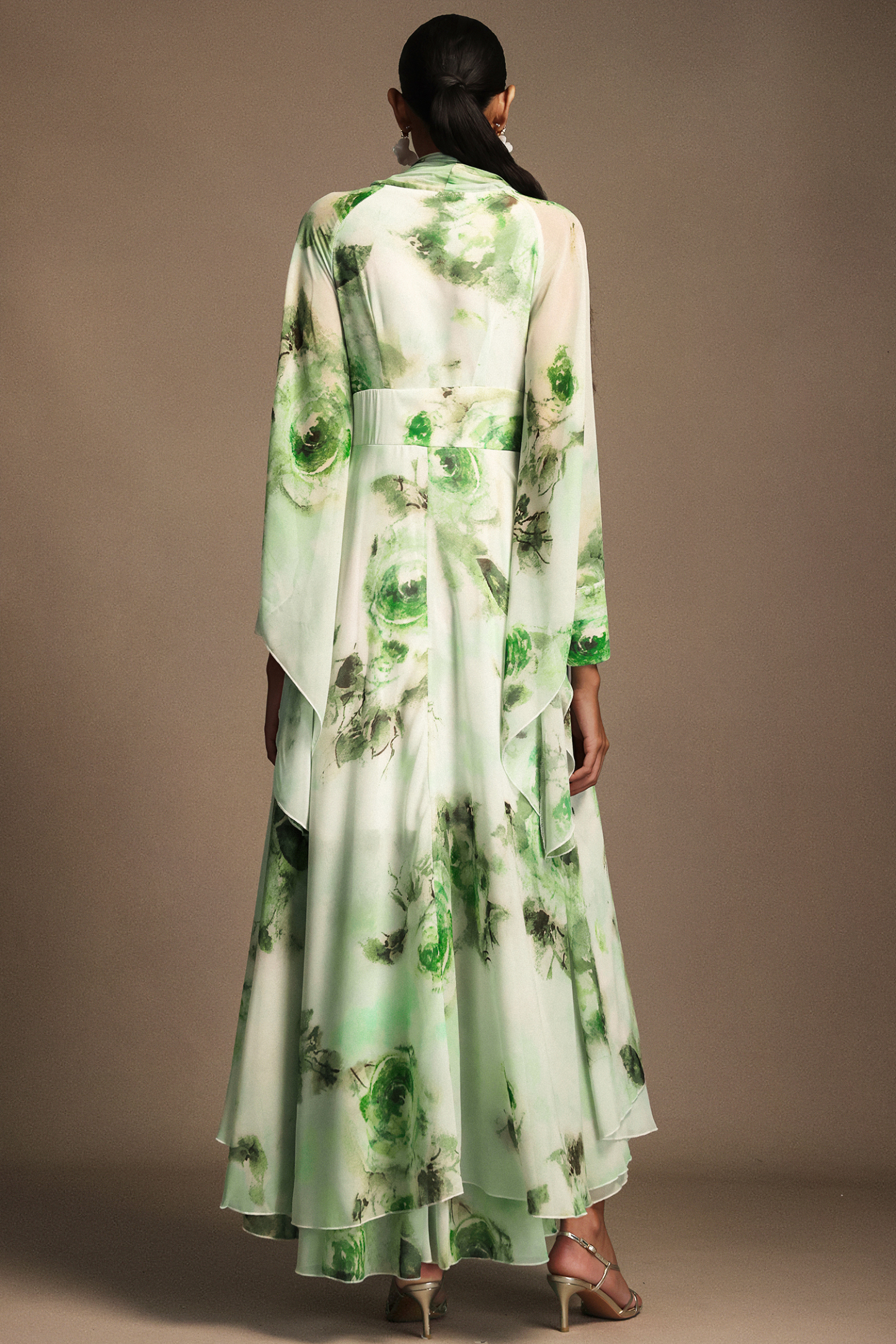 Paca V-Neck Floral Printed Long Sleeves Folds Maxi Dress