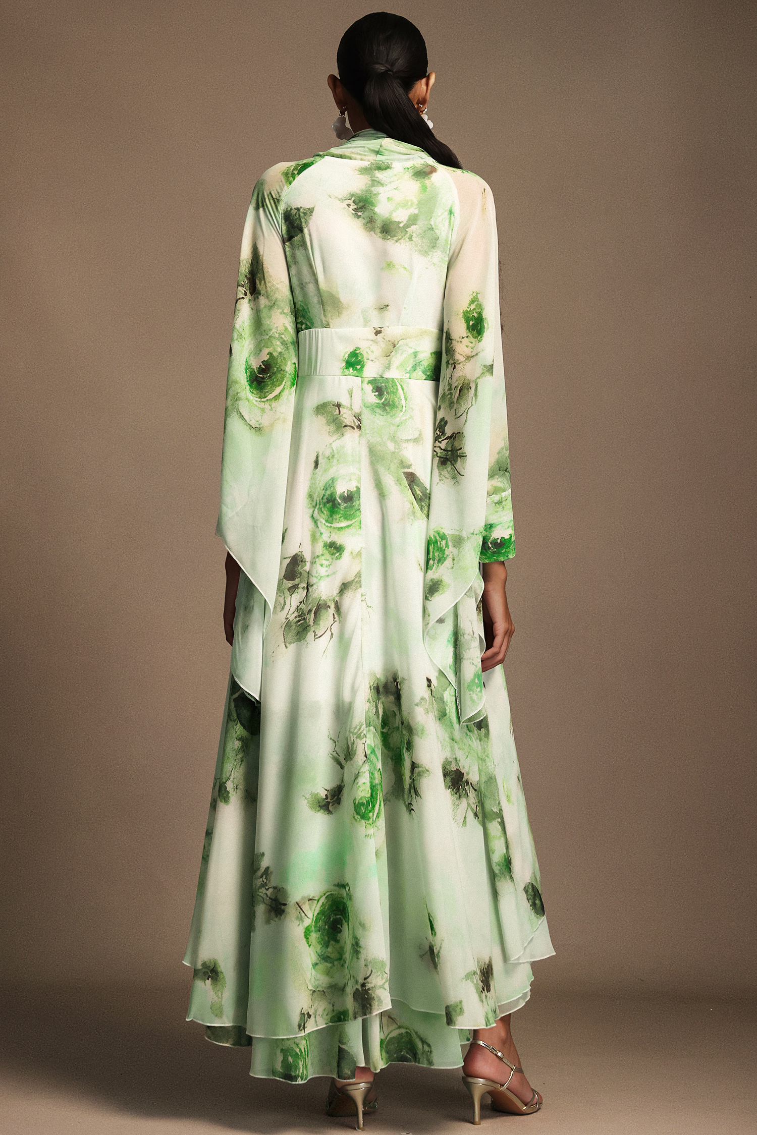 Paca V-Neck Floral Printed Long Sleeves Folds Maxi Dress