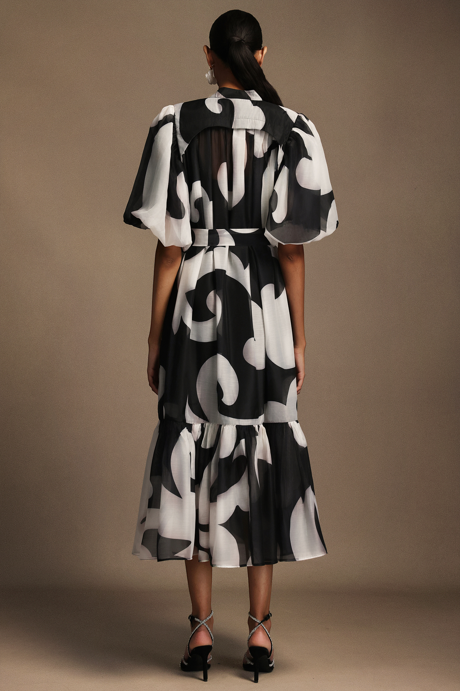 Jacqueline Round Neck Floral Printed Short Sleeves Maxi Dress