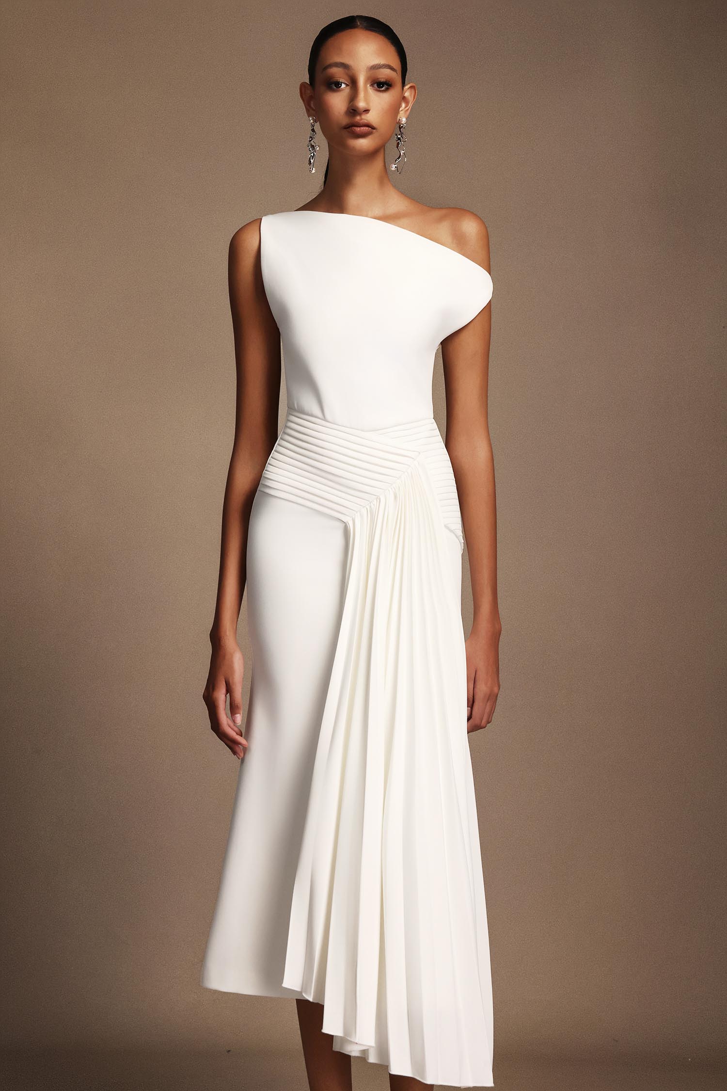 Paulina Oblique Shoulder Sleeveless Folds Midi Dress