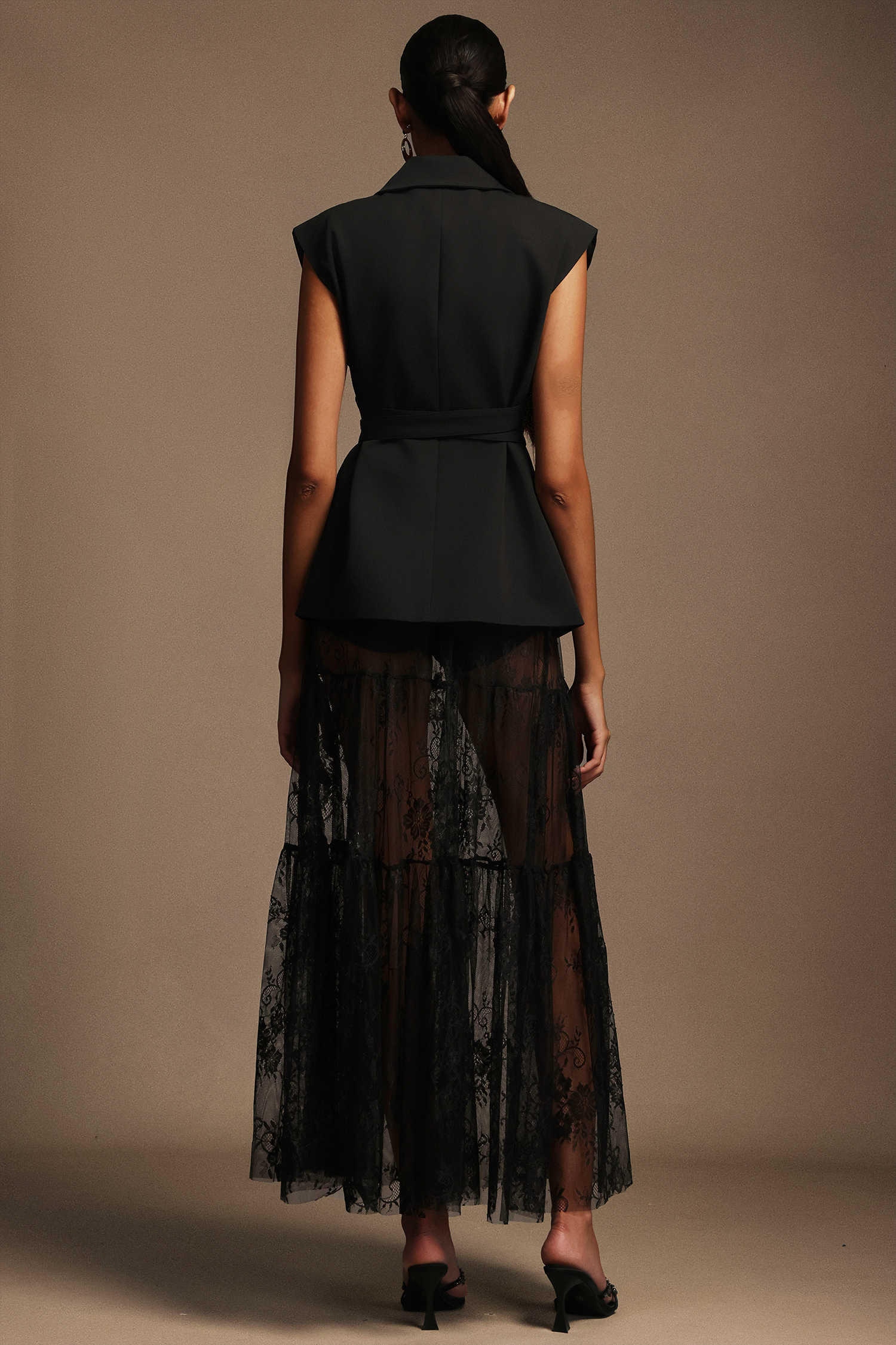 Hedar Lapel Sleeveless Top Coat