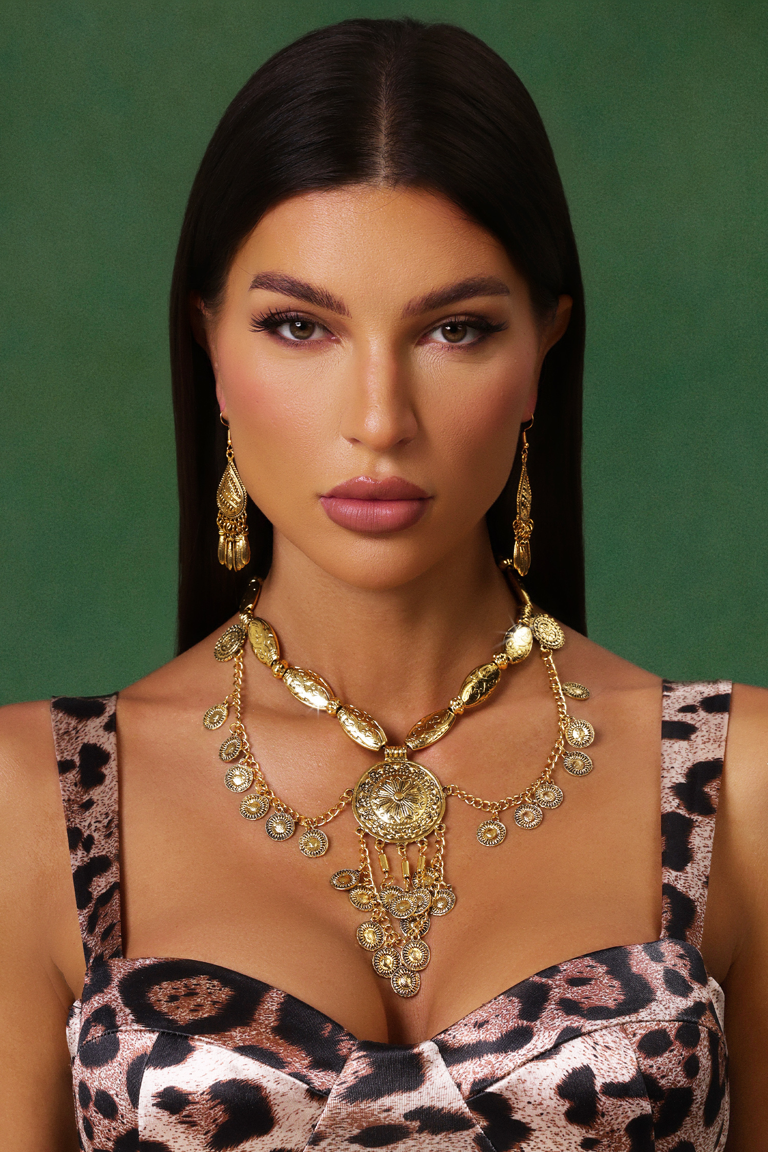 Mattey Tassels Hollowed Out Metal Two-Piece Set