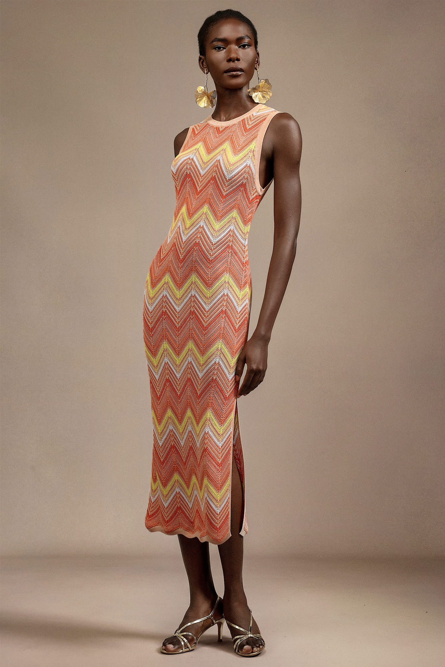 Laurie Sleeveless Round Neck Wave Pattern Midi Dress