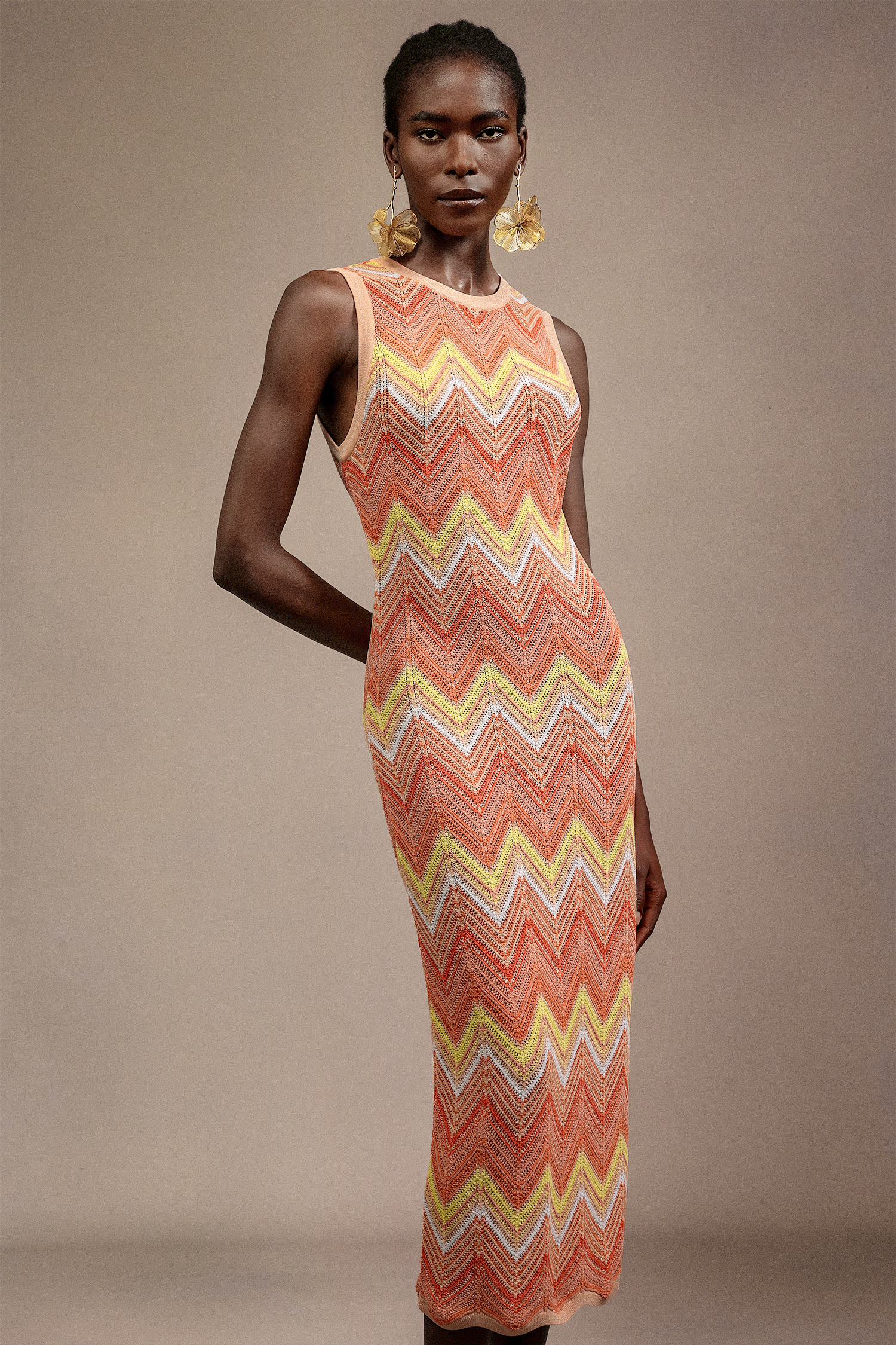 Laurie Sleeveless Round Neck Wave Pattern Midi Dress