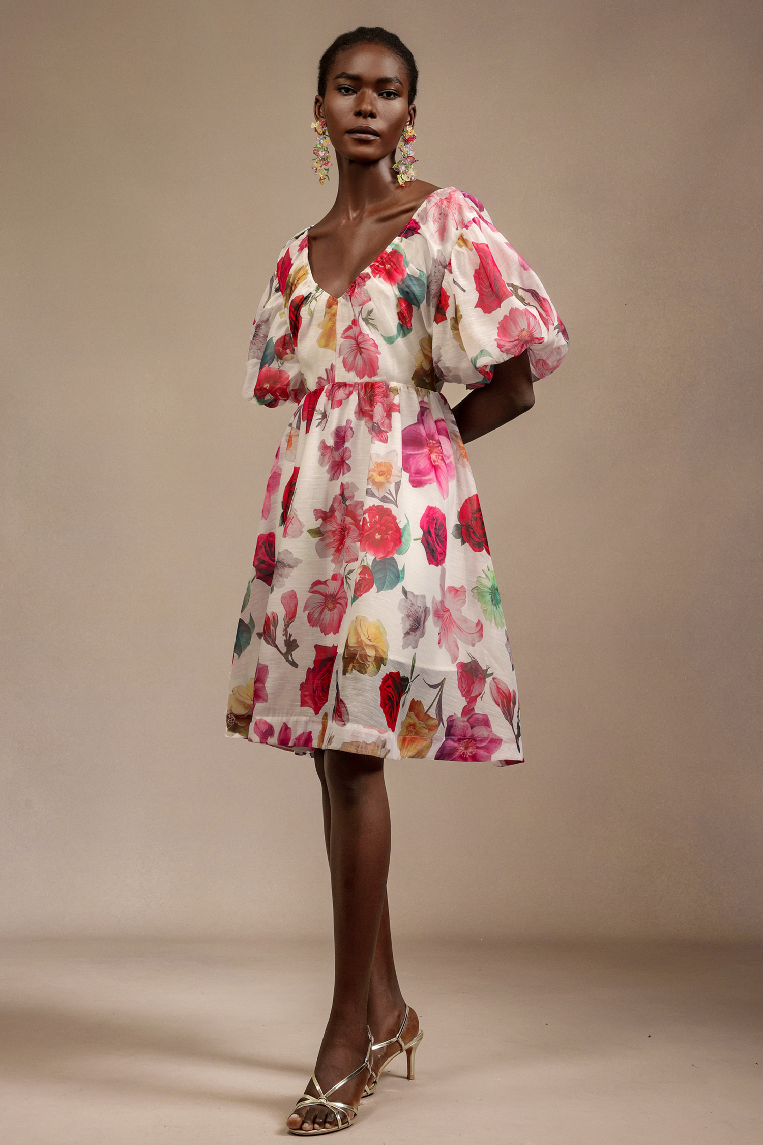 Kolari V-Neck Short Sleeves Floral Printed Mini Dress