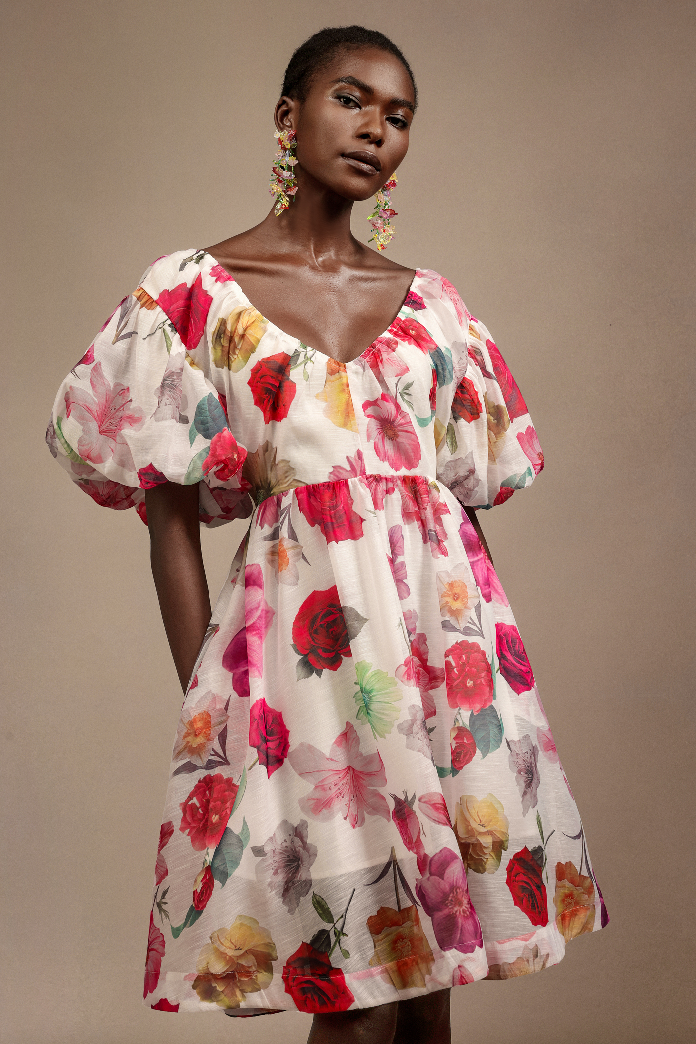 Kolari V-Neck Short Sleeves Floral Printed Mini Dress