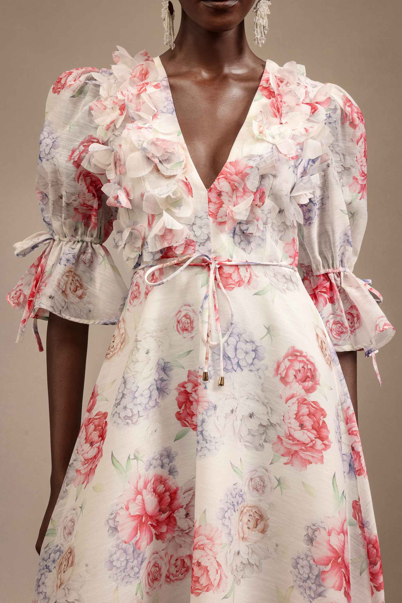 Estrela V-Neck Elbow Sleeve Floral Printed Midi Dress