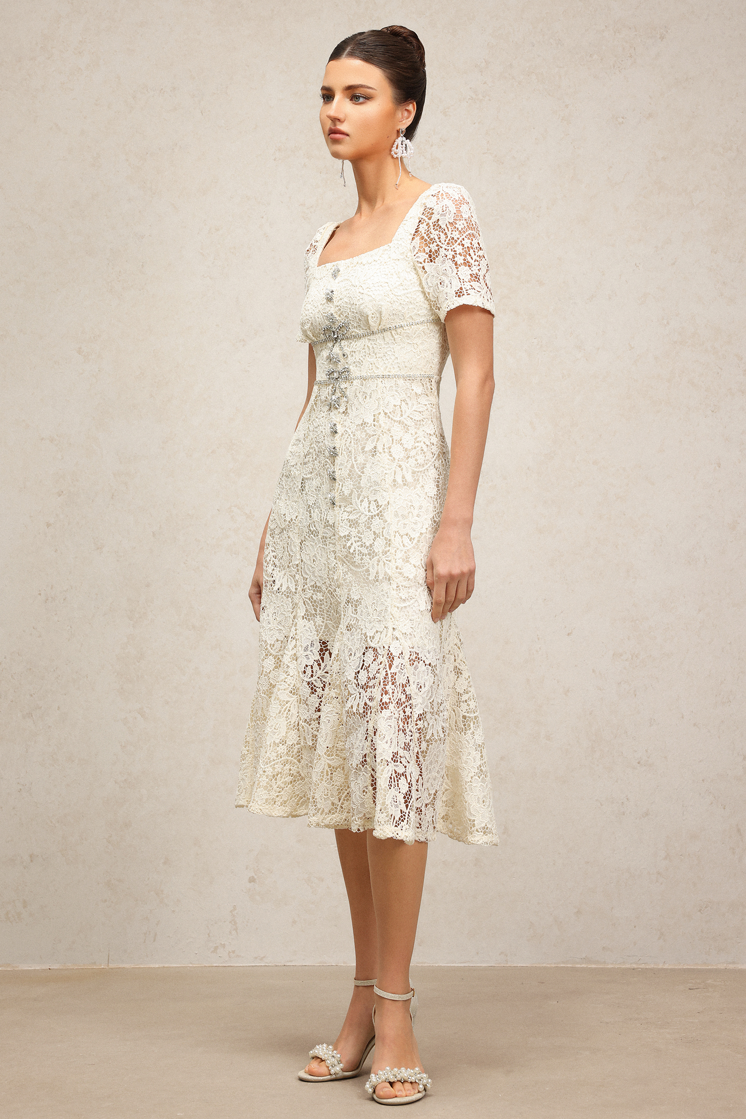 Zaina Diamond Bowknot Short Sleeves Lace Midi Dress