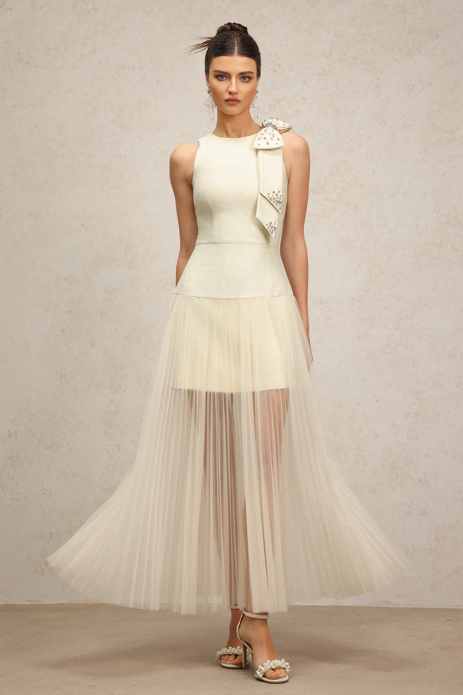 Yurio Sleeveless Diamond Bowknot Folds Maxi Dress