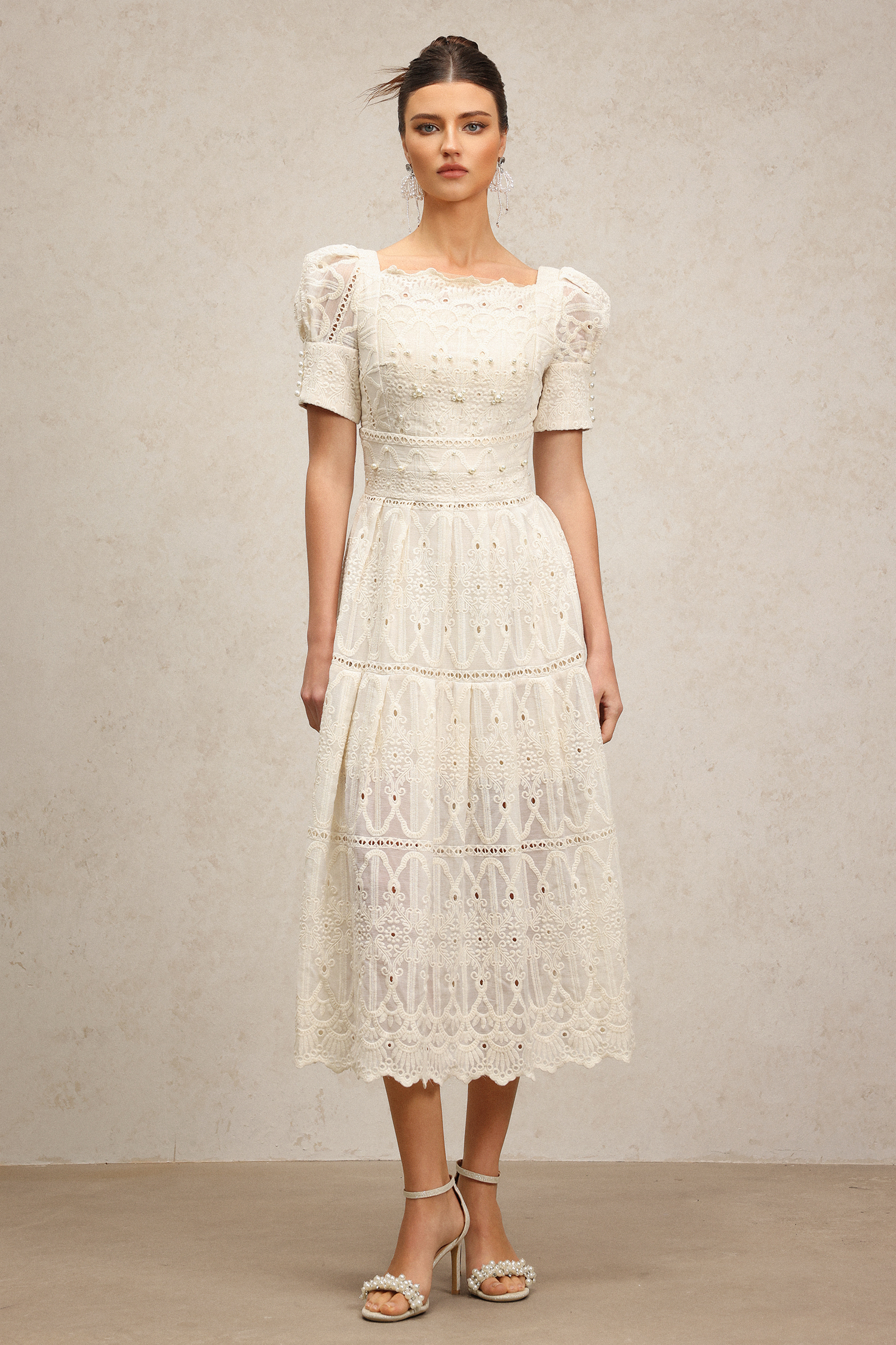 Leko Short Sleeves Pearl Embroidery Midi Dress