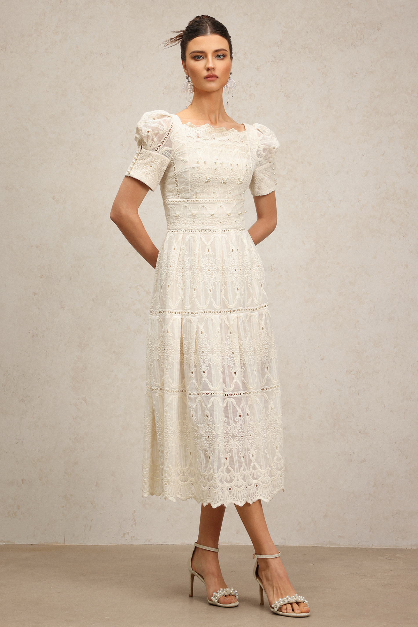 Leko Short Sleeves Pearl Embroidery Midi Dress
