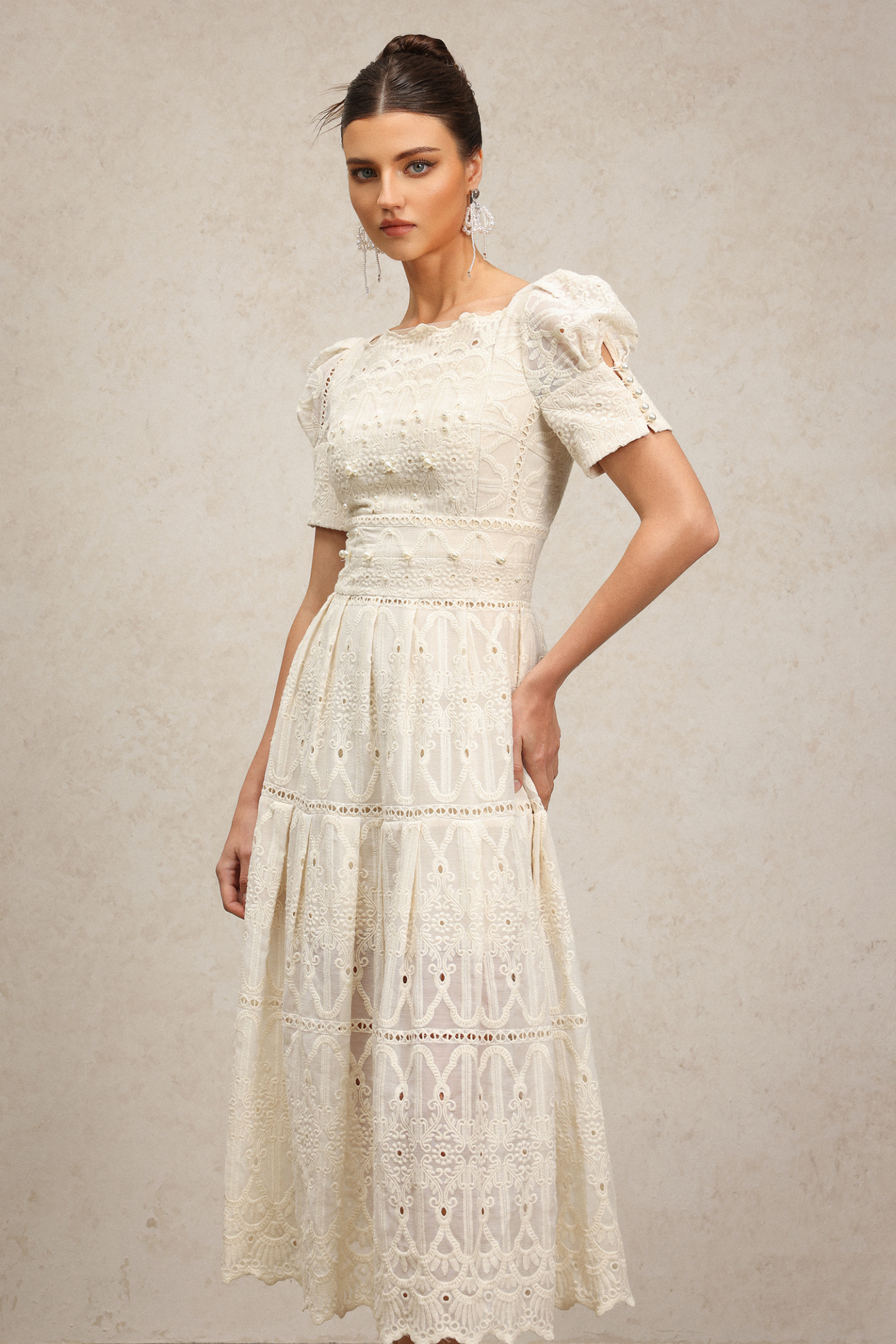 Leko Short Sleeves Pearl Embroidery Midi Dress