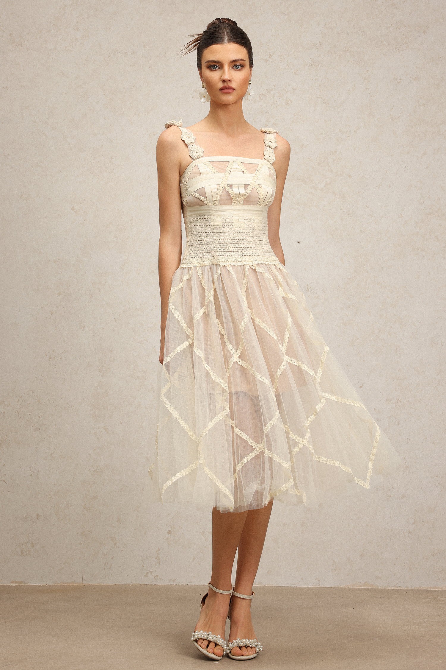 Viomo Halter Pearl Flowers Lace Embroidery Midi Dress