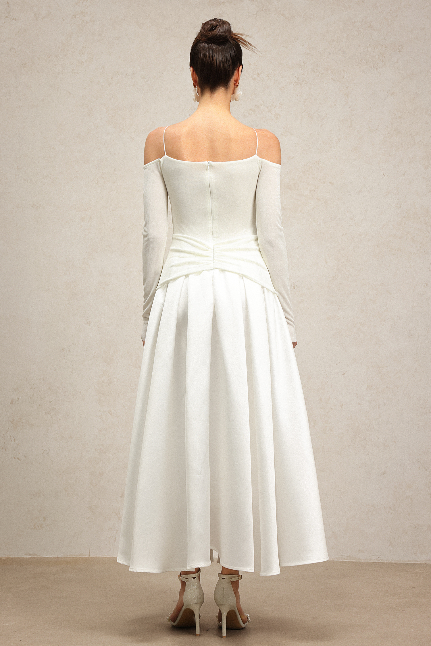 Gusia Halter Off-The-Shoulder Long Sleeves Maxi Dress