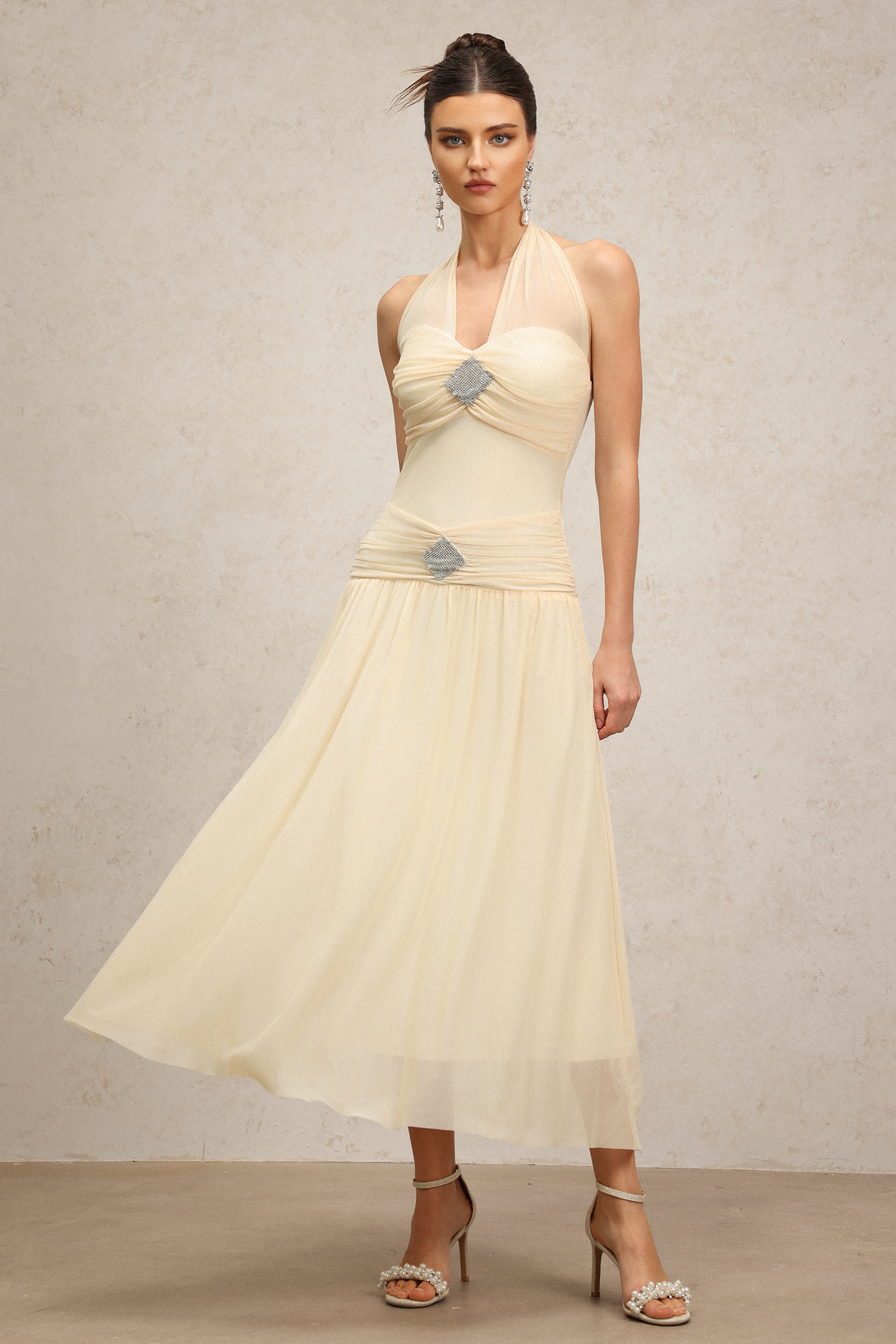 Janiyah Sleeveless Folds Diamond Maxi Dress