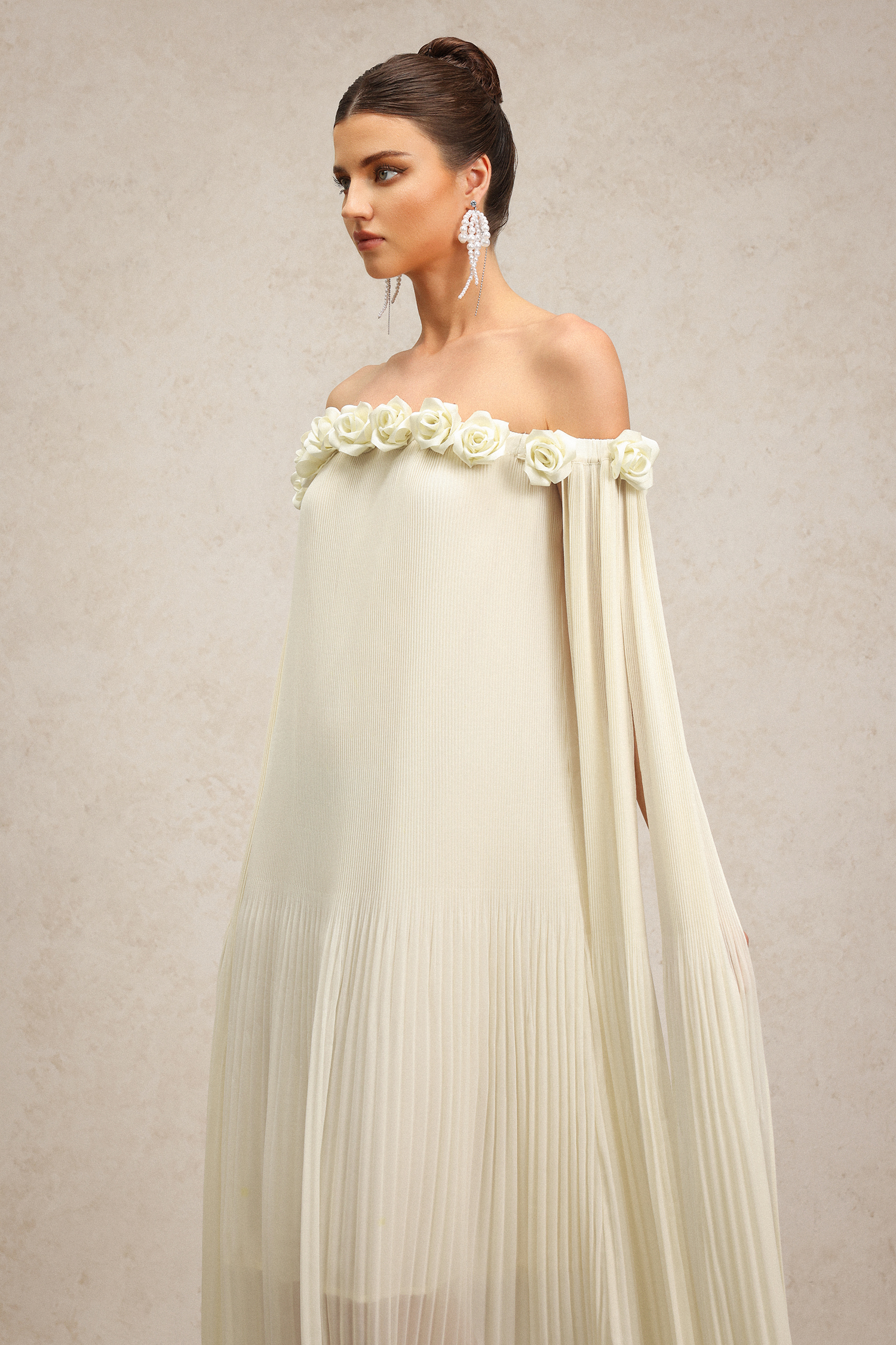 Gini Off-The-Shoulder Flowers Folds Maxi Dress