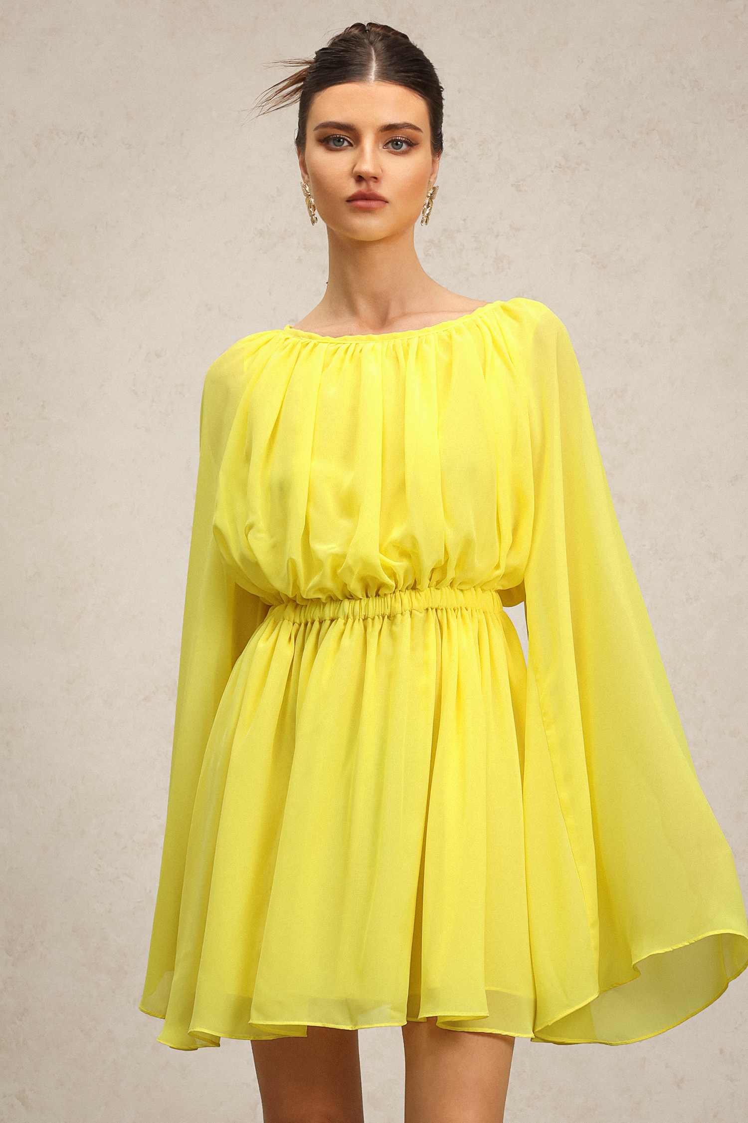 Iomo Round Neck Long Sleeves Mini Dress