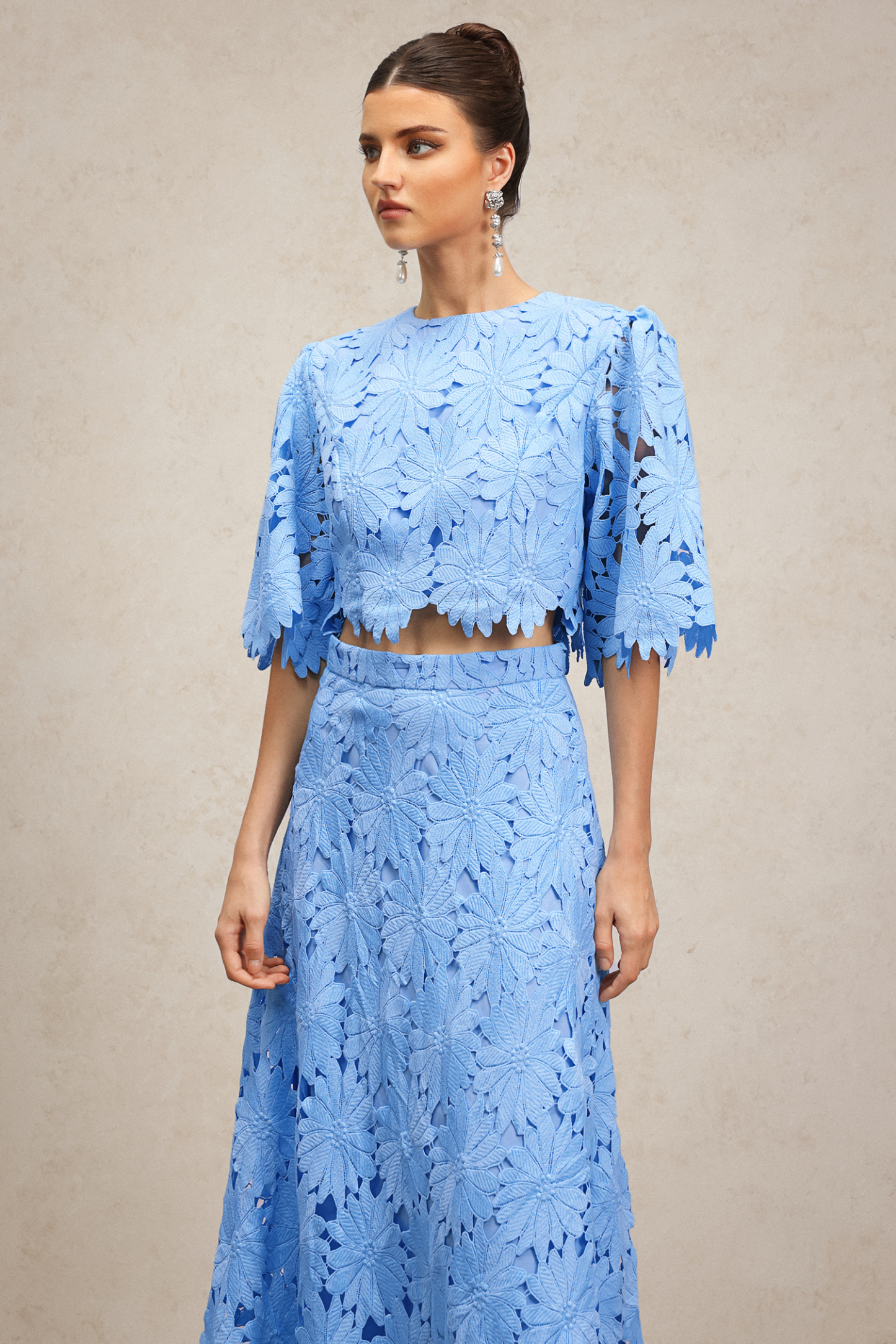 Jaca Short Sleeves Flowers Lace Top And Skirt Two-Piece Set