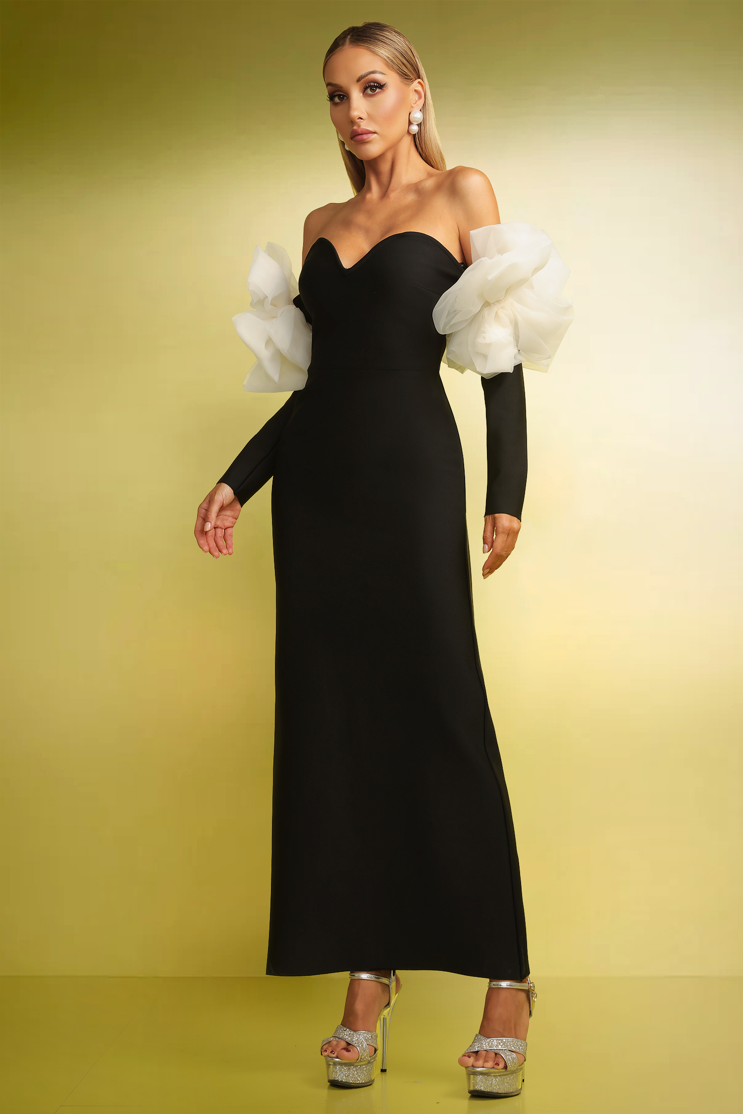 Oiala Strapless Long Sleeves Bows Bandage Maxi Dress