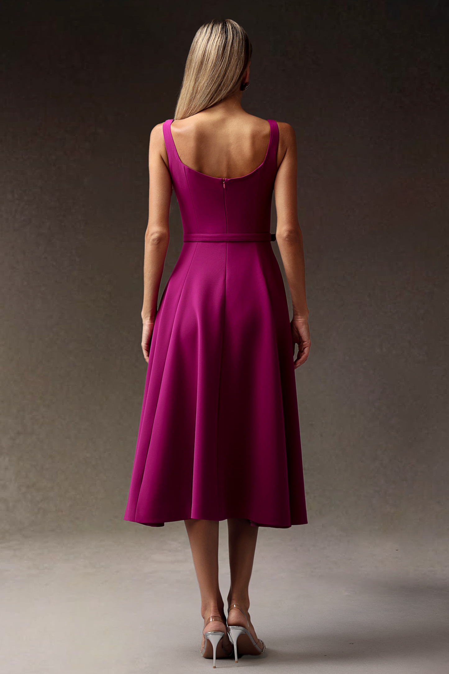 Willi Sleevless Square-cut Collar Maxi Dress