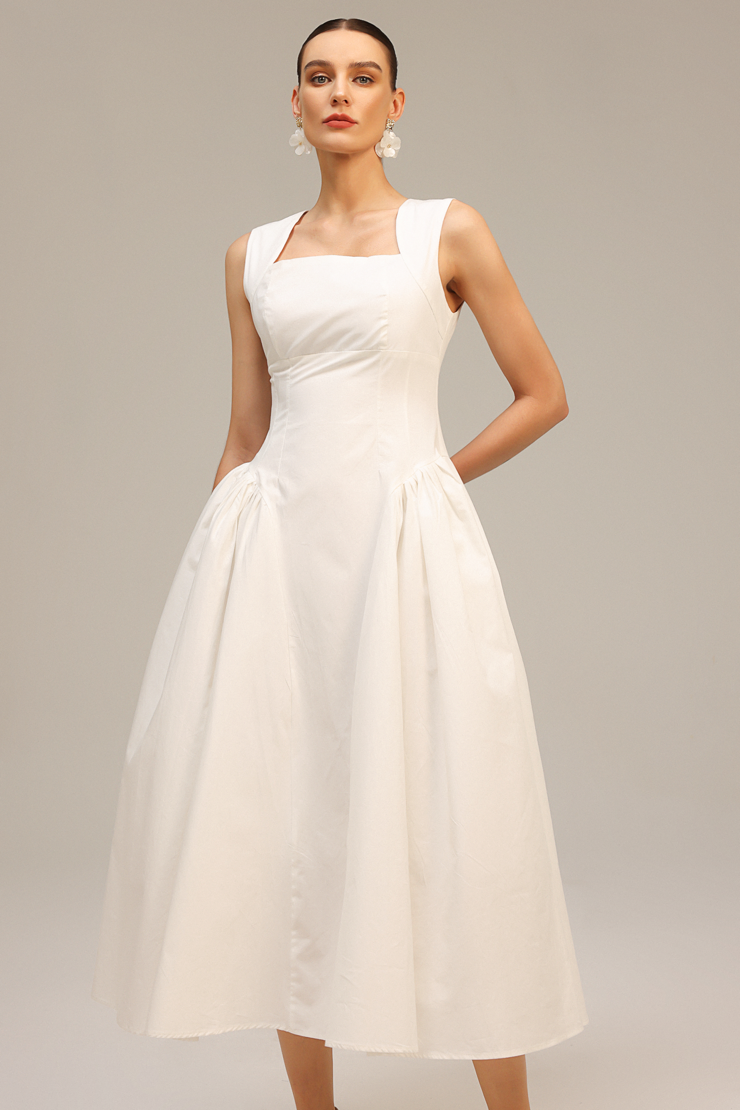 Kira Sleeveless Midi Dress