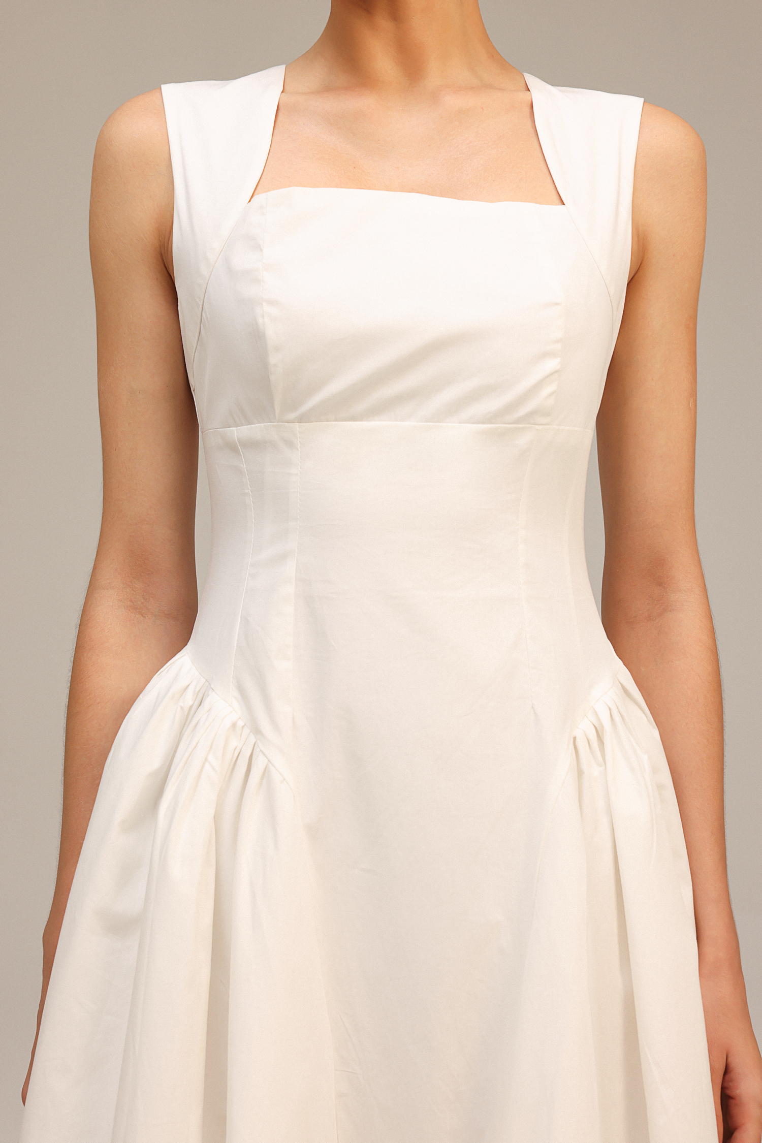 Kira Sleeveless Midi Dress