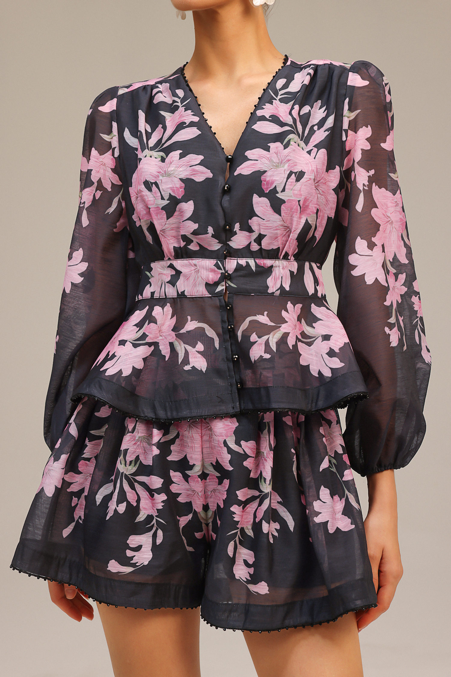 Xidel V-Neck Long Sleeves Floral Printed Top And Shorts Two-Piece Set