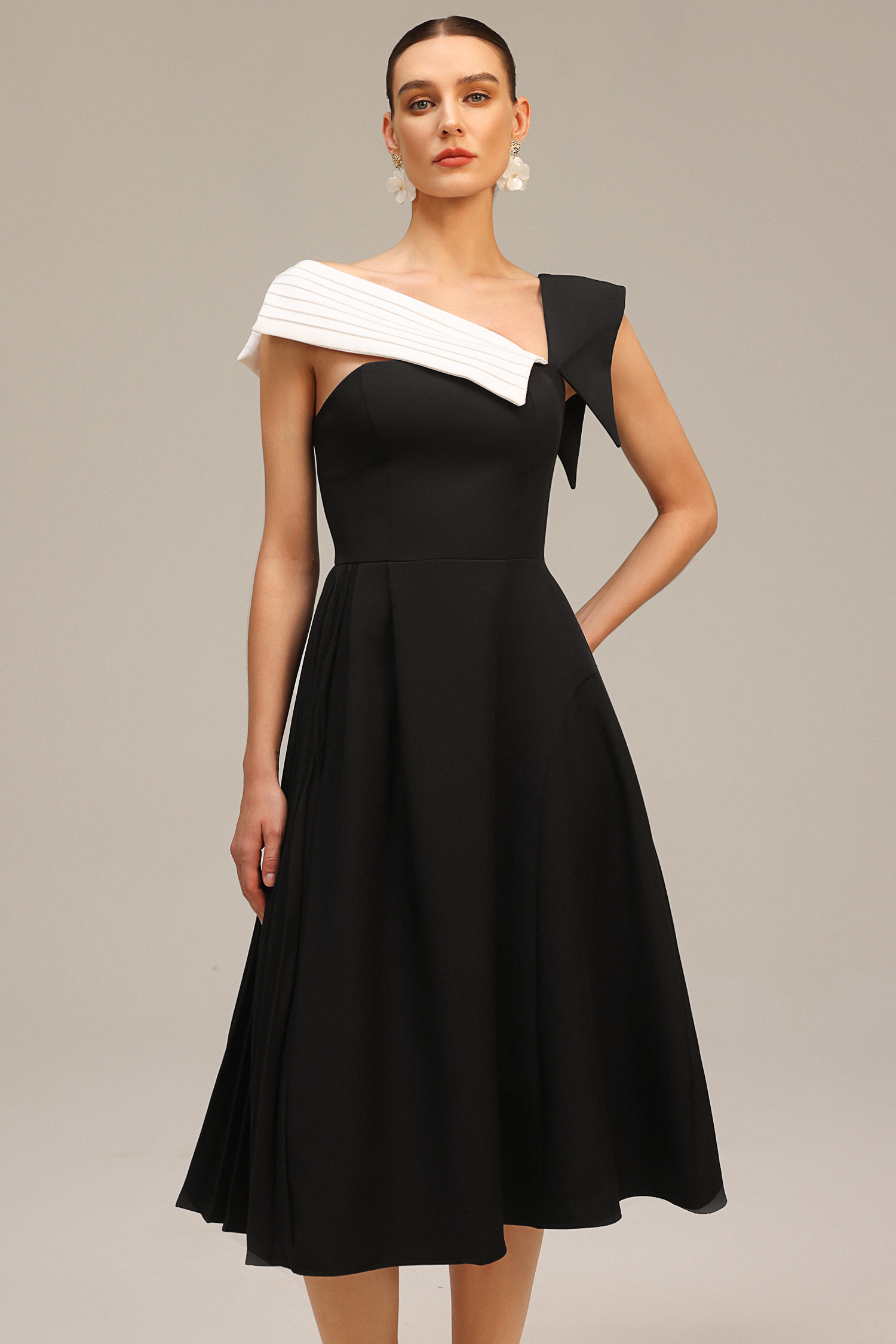 Werza Oblique Shoulder Midi Dress