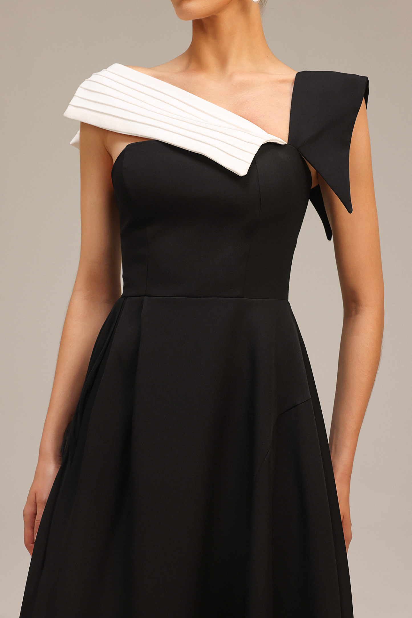 Werza Oblique Shoulder Midi Dress