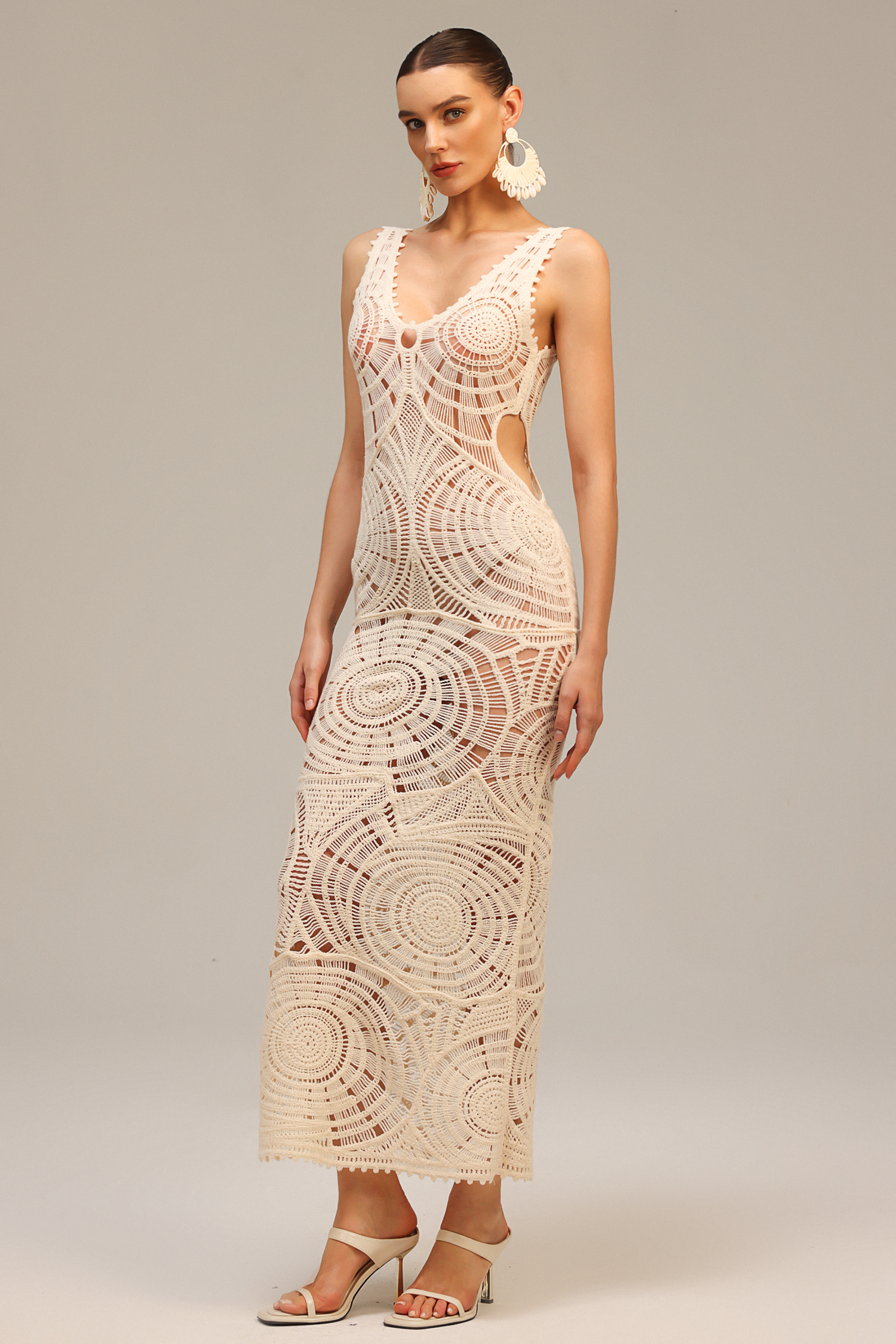 Sharina Sleeveless V-Neck Backless Hollow Out Maxi Dress
