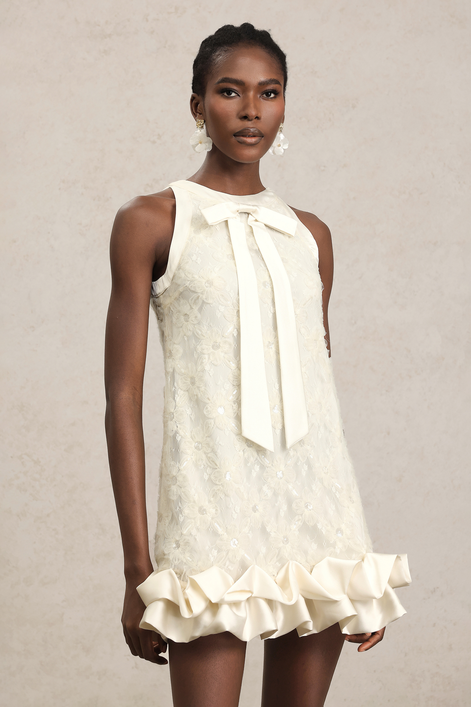 Tillie Sleeveles Round Neck Bowknot Flowers Mini Dress