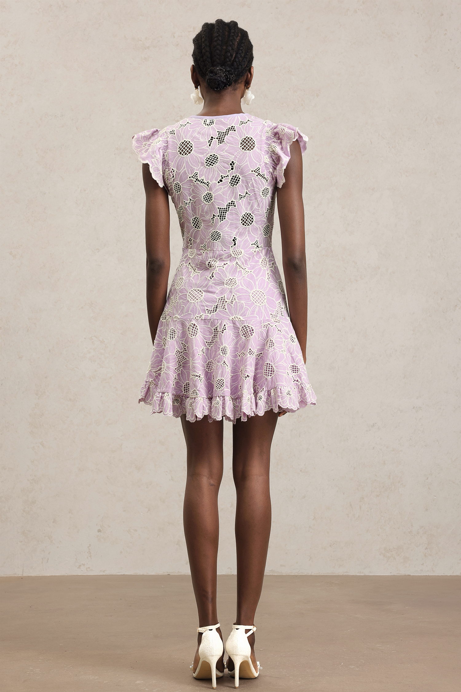 Whetu V-Neck Sleeveles Flowers Lace Mini Dress