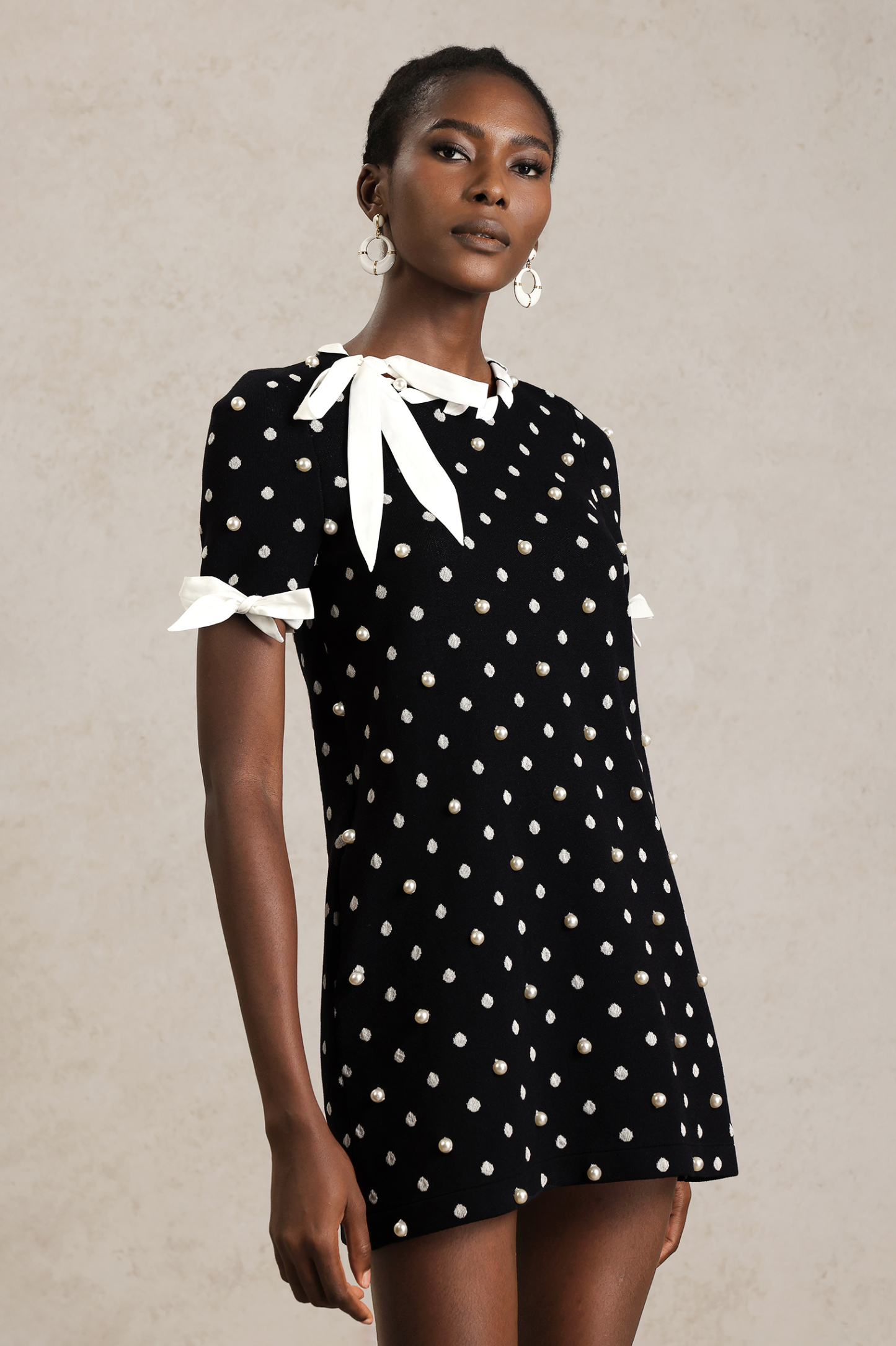 Falae Round Neck Short Sleeves Dot Printed Mini Dress