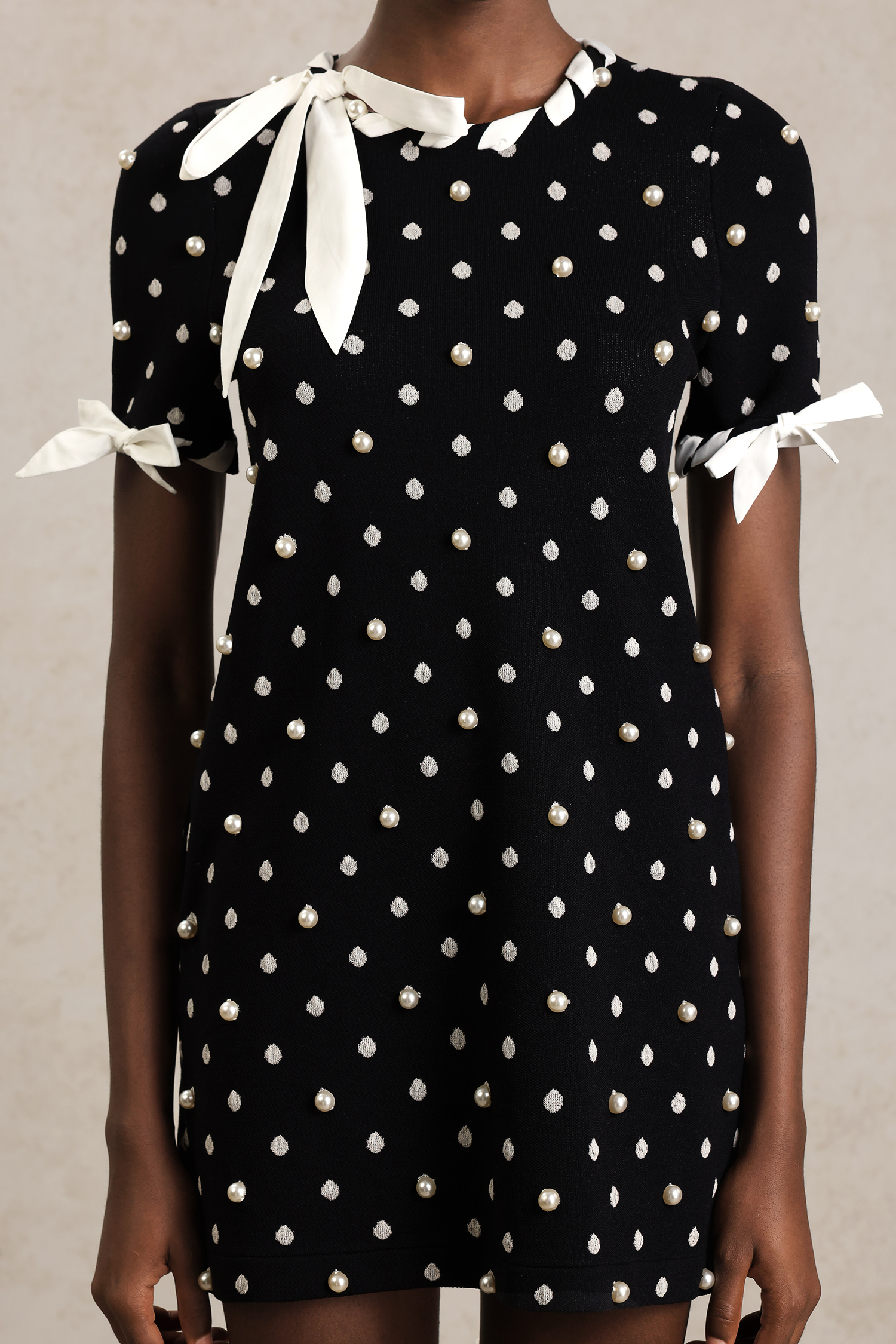 Falae Round Neck Short Sleeves Dot Printed Mini Dress