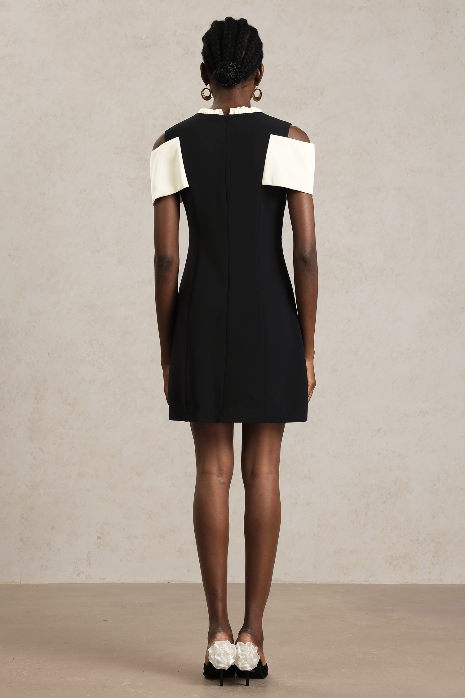 Doma Round Neck Bowknot Mini Dress