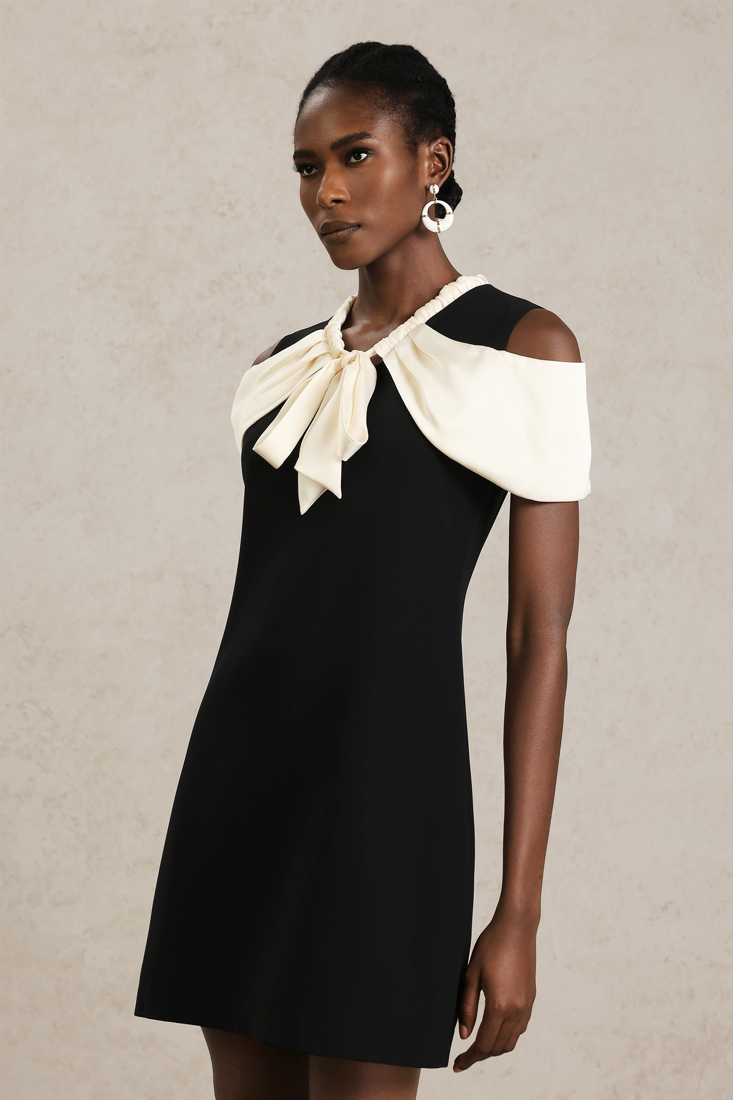 Doma Round Neck Bowknot Mini Dress