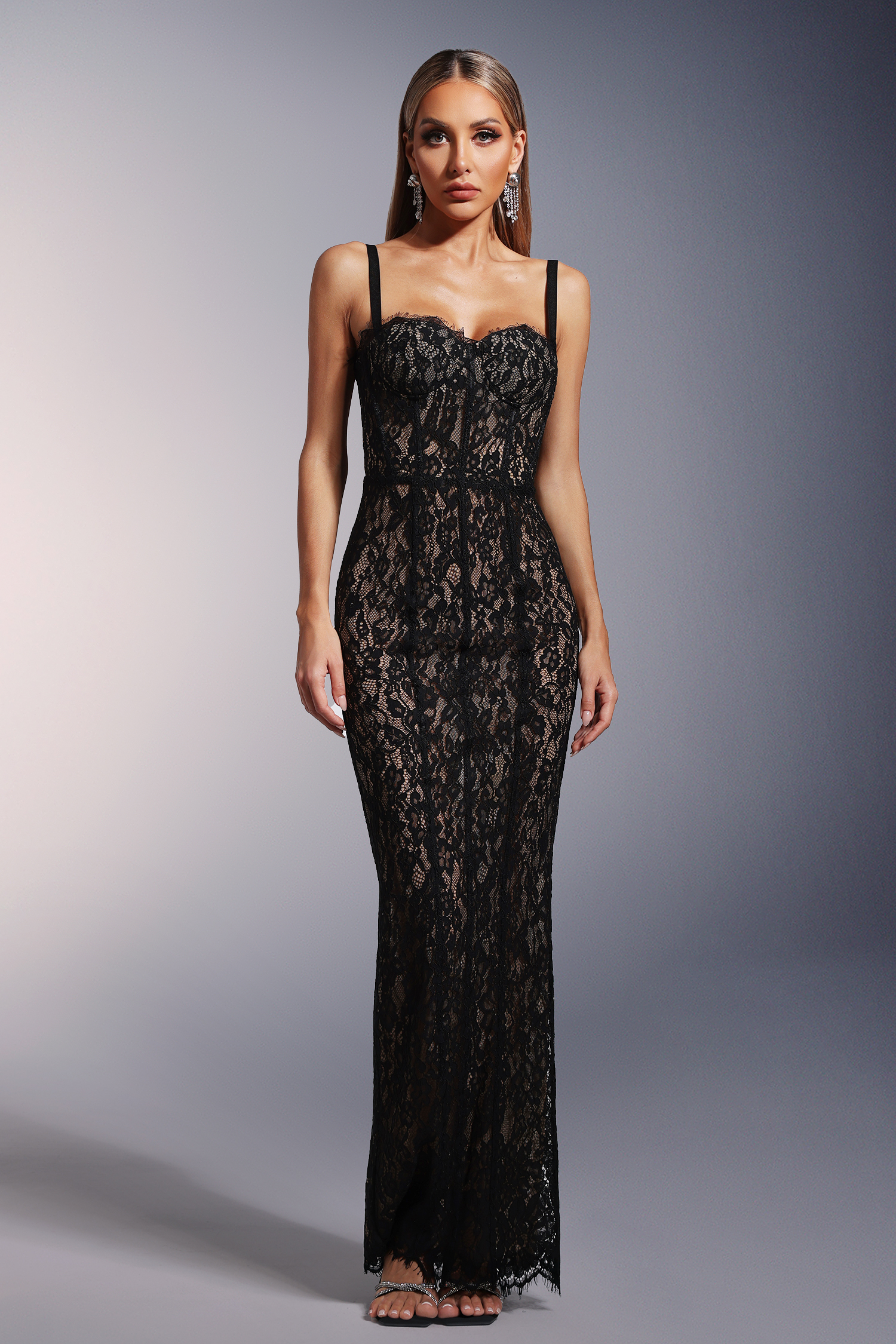 Mellies lace Sleeveless Maxi Dress