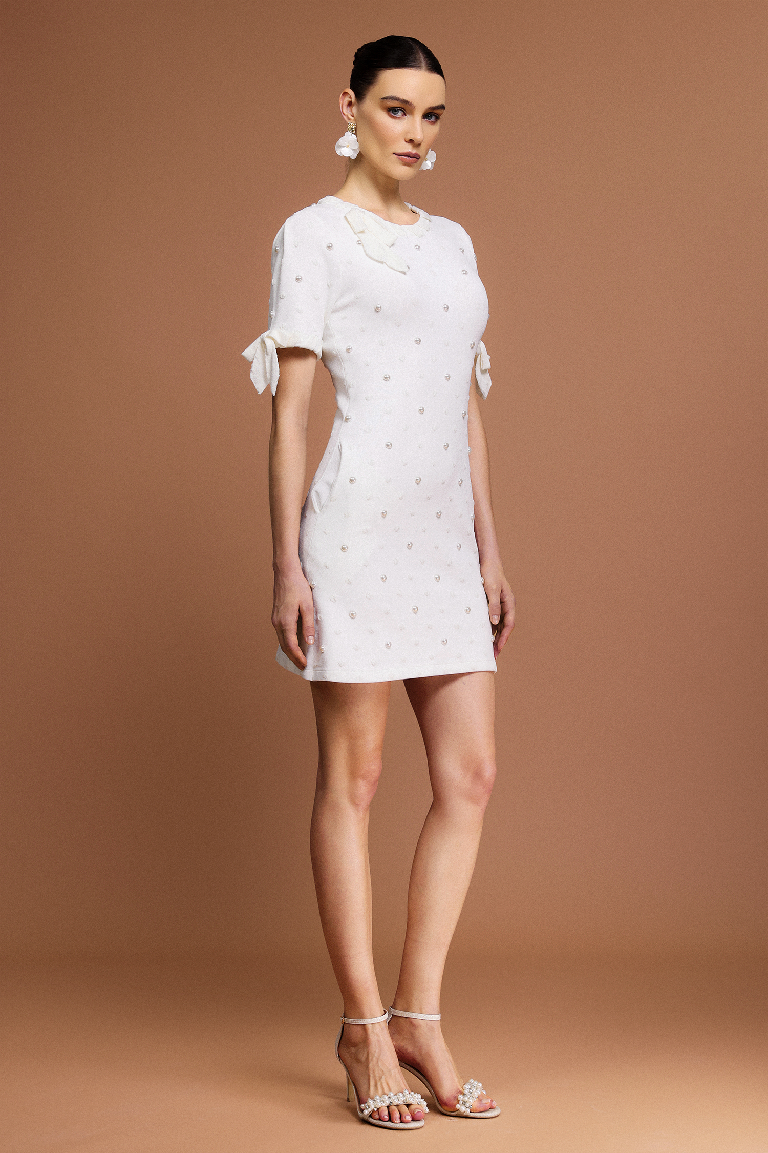 Fero Round Neck Short Sleeves Pearl Dot Printed Mini Dress