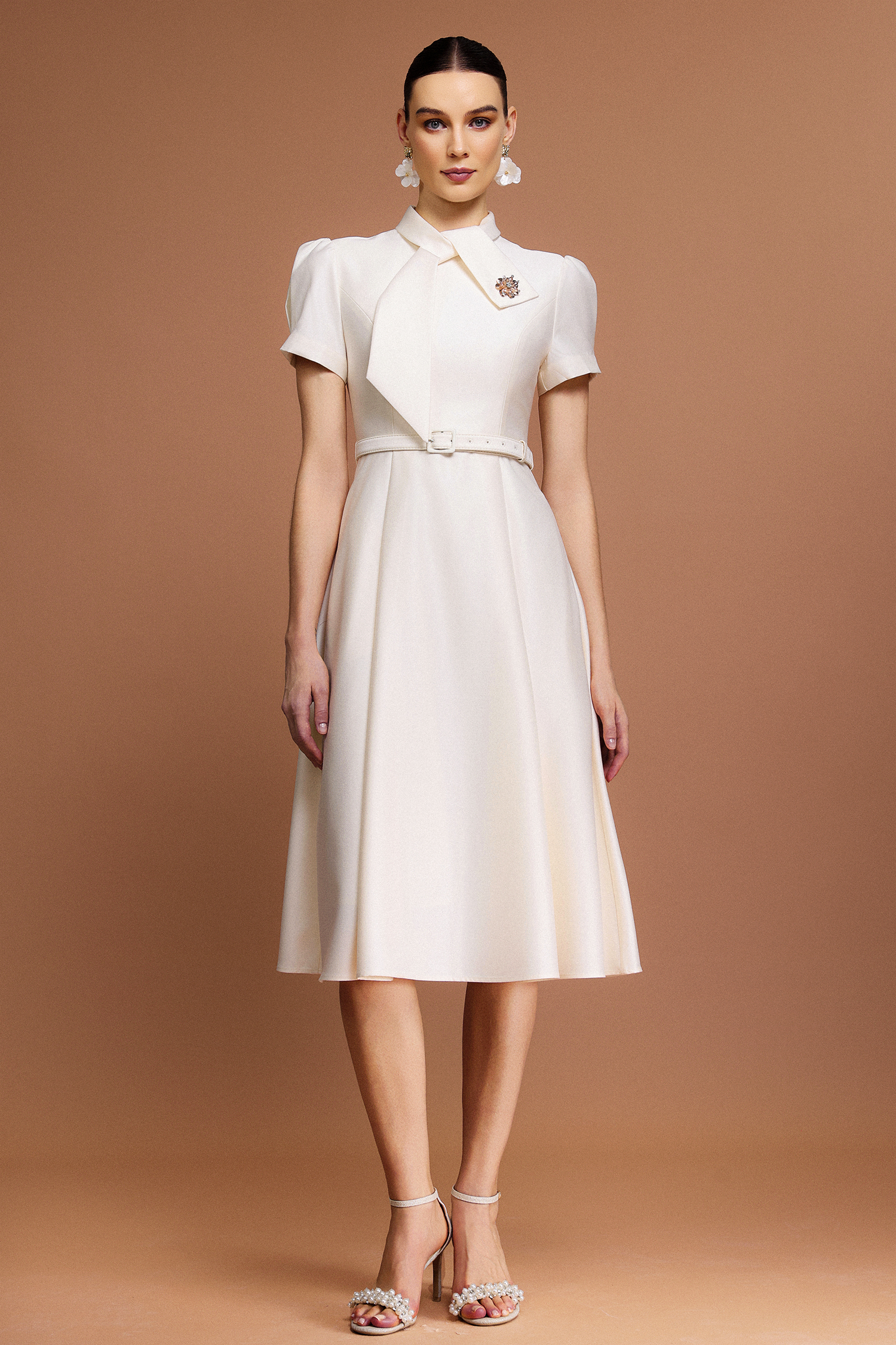 Indi Short Sleeves Diamond Midi Dress