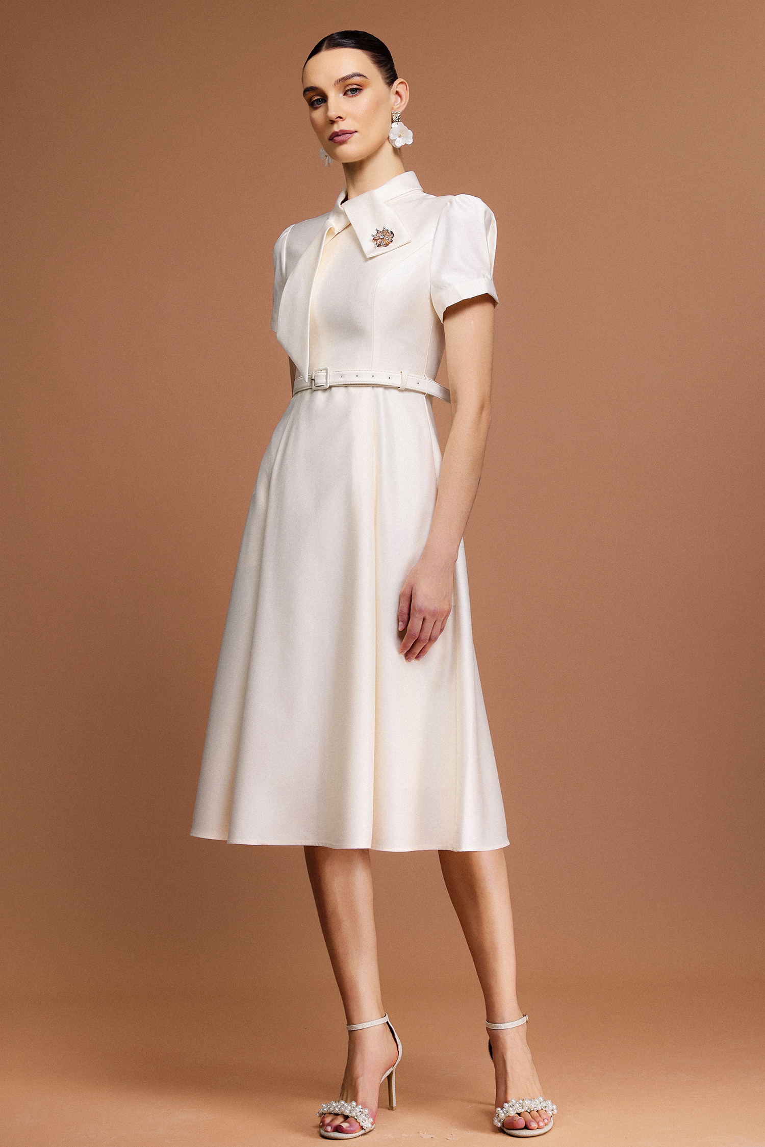 Indi Short Sleeves Diamond Midi Dress