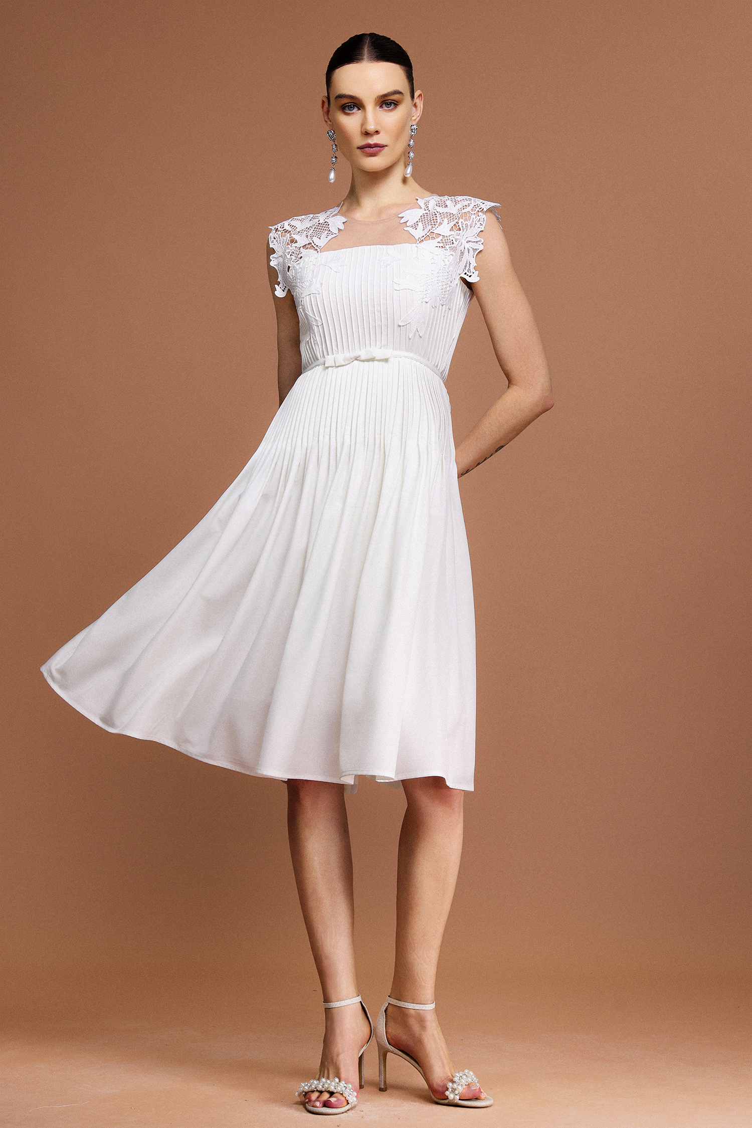 Fierce Sleeveless Bowknot Folds Midi Dress