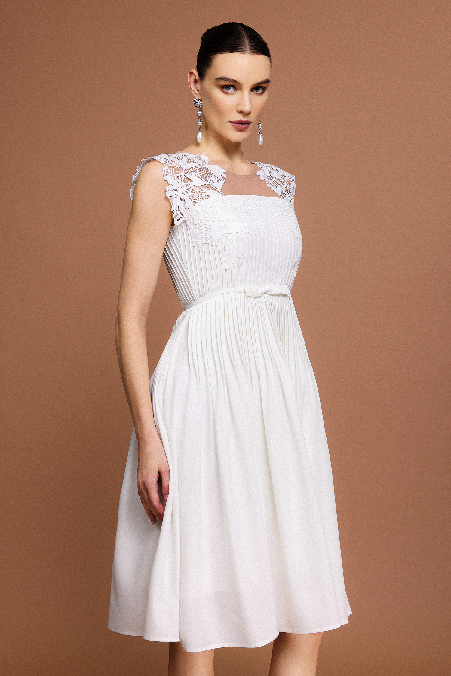 Fierce Sleeveless Bowknot Folds Midi Dress