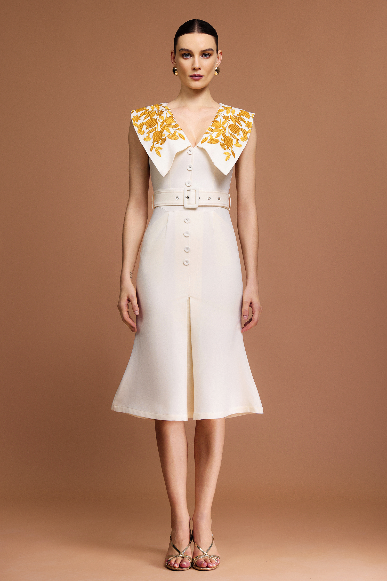 Janetta V-Neck Sleeveless Midi Dress