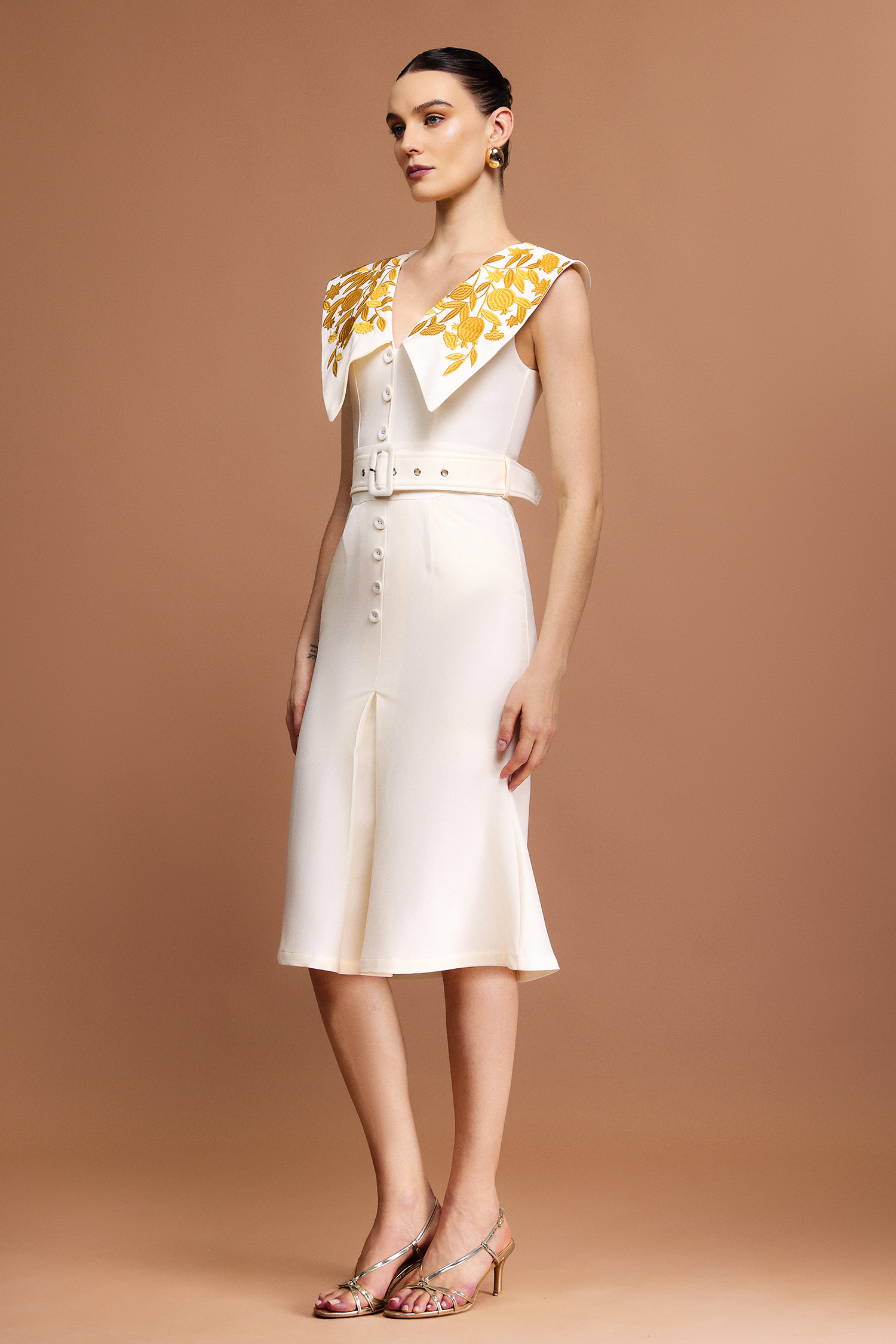 Janetta V-Neck Sleeveless Midi Dress