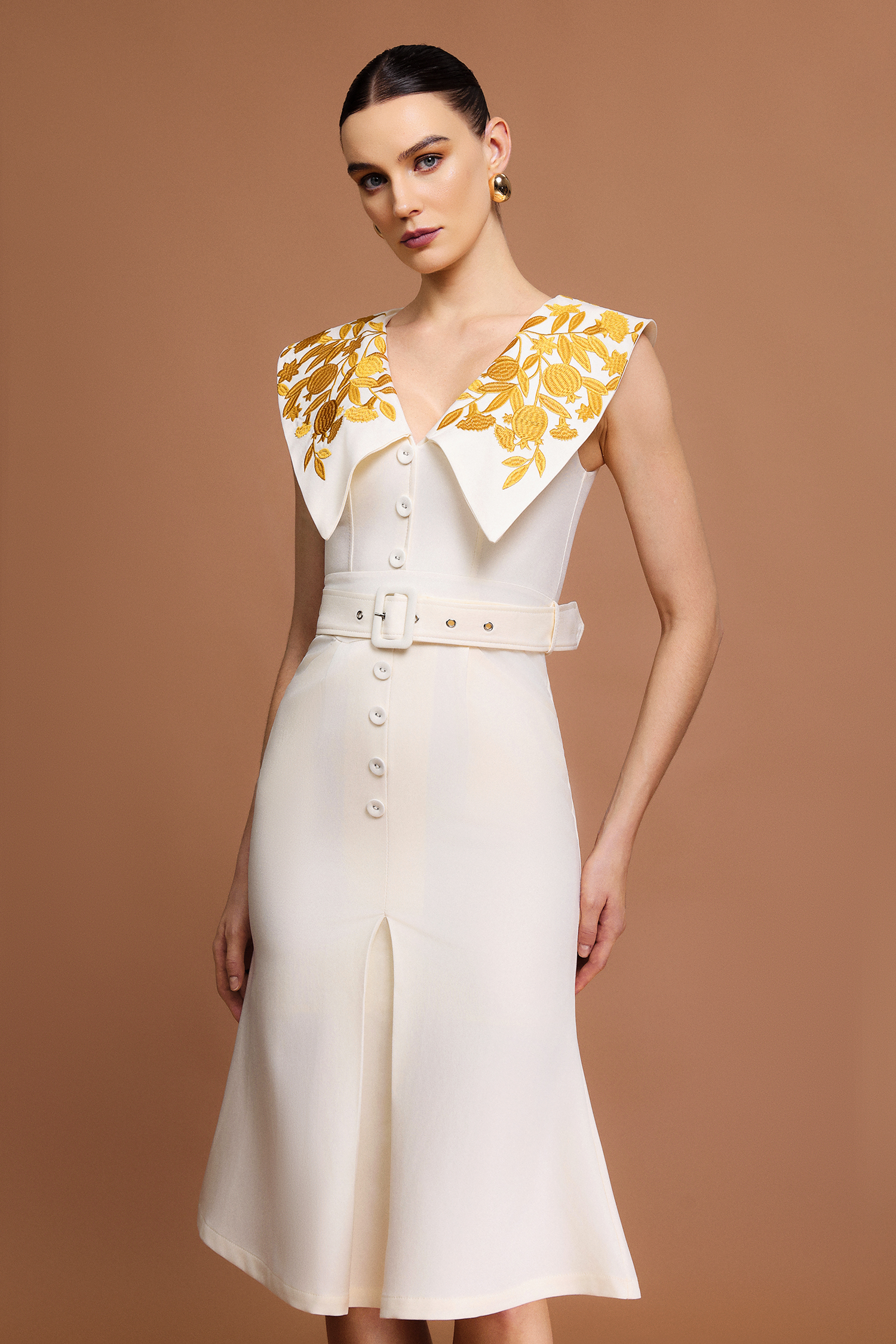 Janetta V-Neck Sleeveless Midi Dress