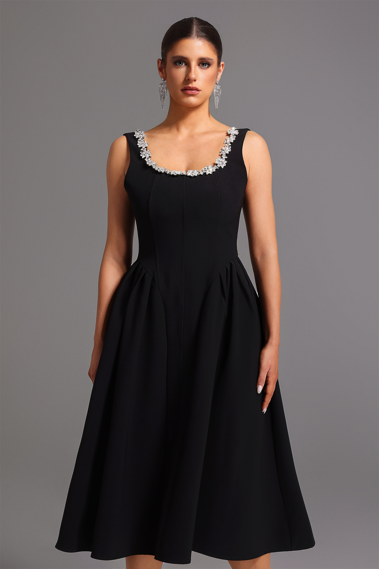 Demere Sleeveless Square Collar Diamond Midi Dress